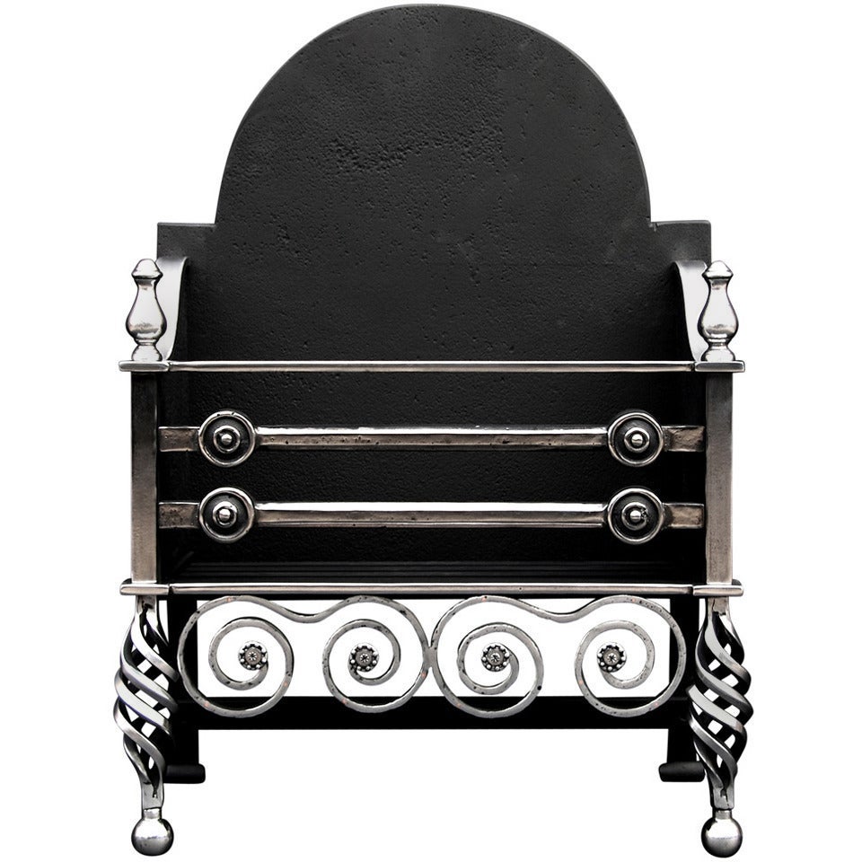 English Arts & Crafts Polished Iron Fire Basket in vendita