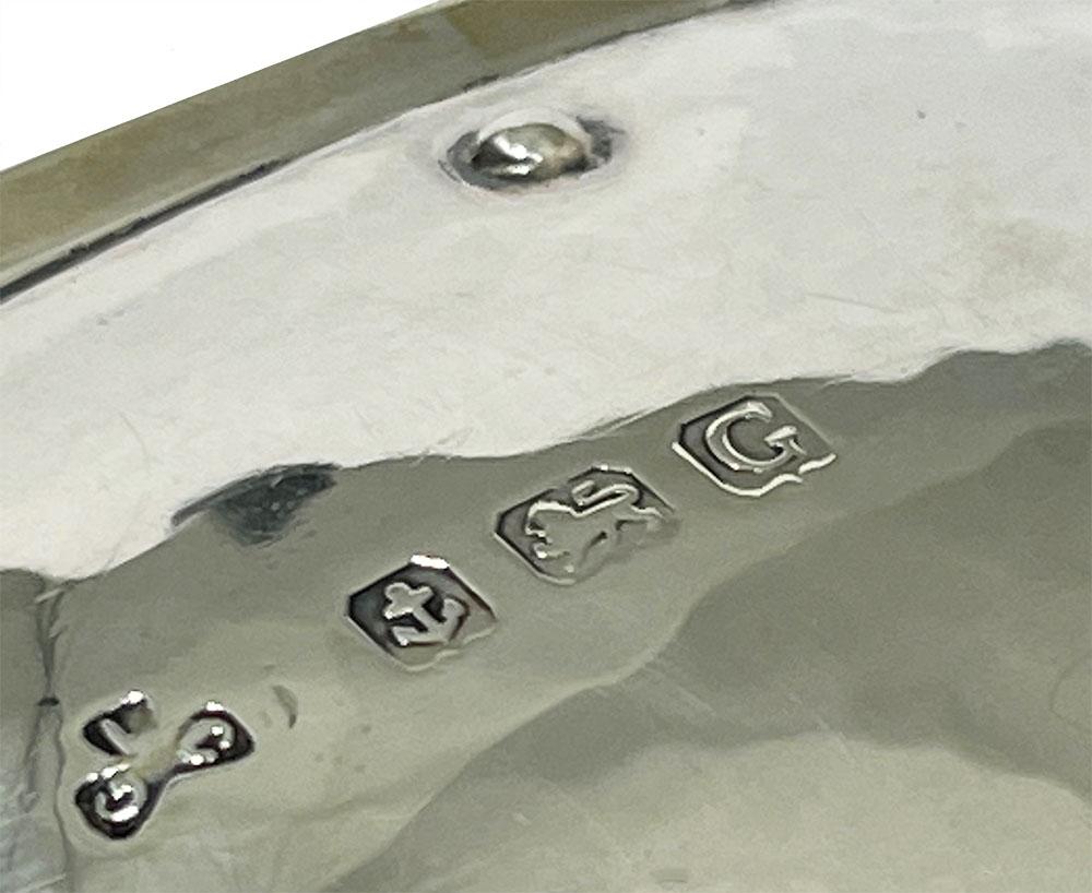 Cuenco inglés de plata Arts & Crafts de George Laurence Conell, Birmingham, 1931 Silver en venta