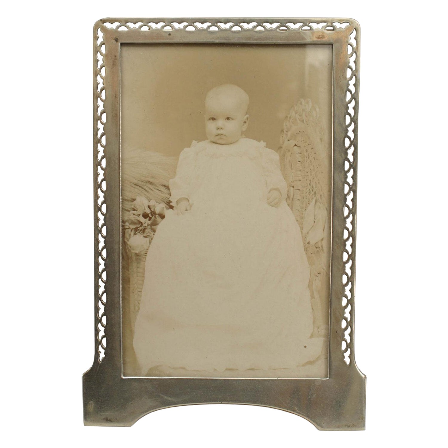English Arts 
Crafts Silver Plate Picture Frame