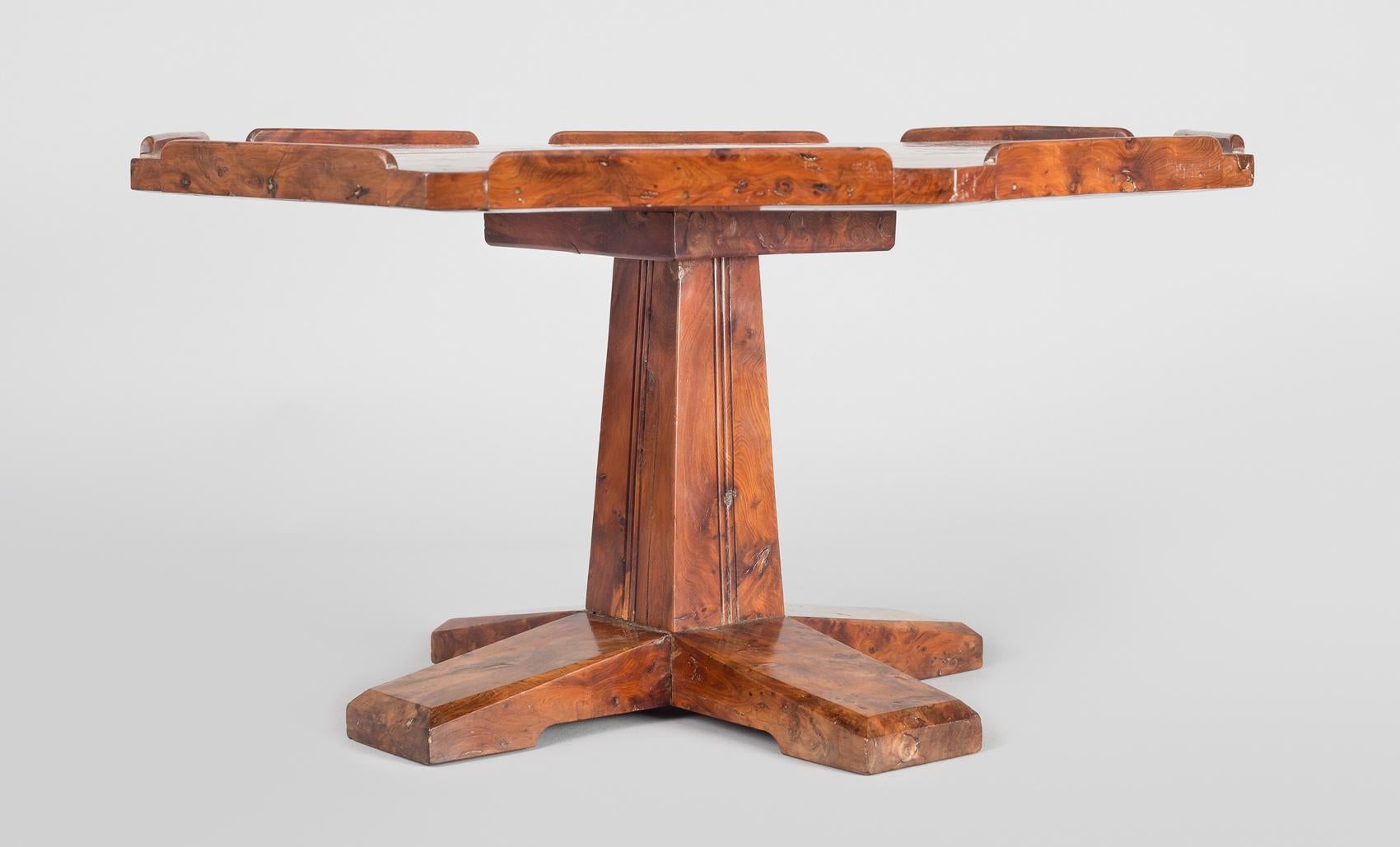 Early 20th Century English Arts & Crafts Yew Wood Lazy Susan For Sale