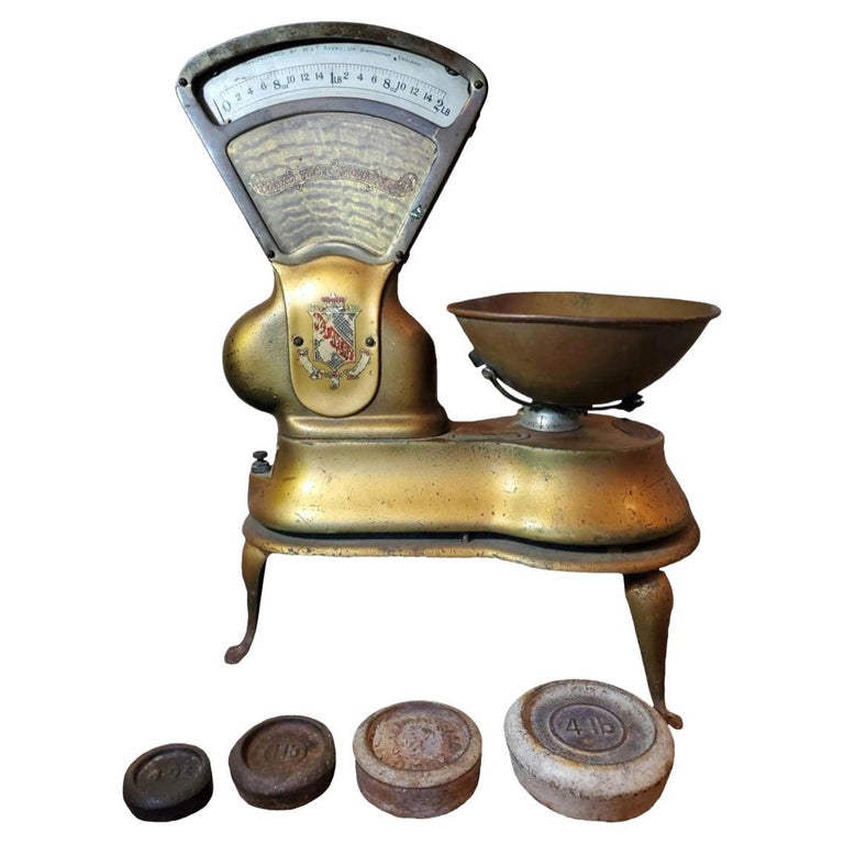 https://a.1stdibscdn.com/english-avery-toledo-autoleveler-gilt-bakers-confectionery-scale-for-sale/f_59772/f_269790921642620409226/f_26979092_1642620409535_bg_processed.jpg?width=768
