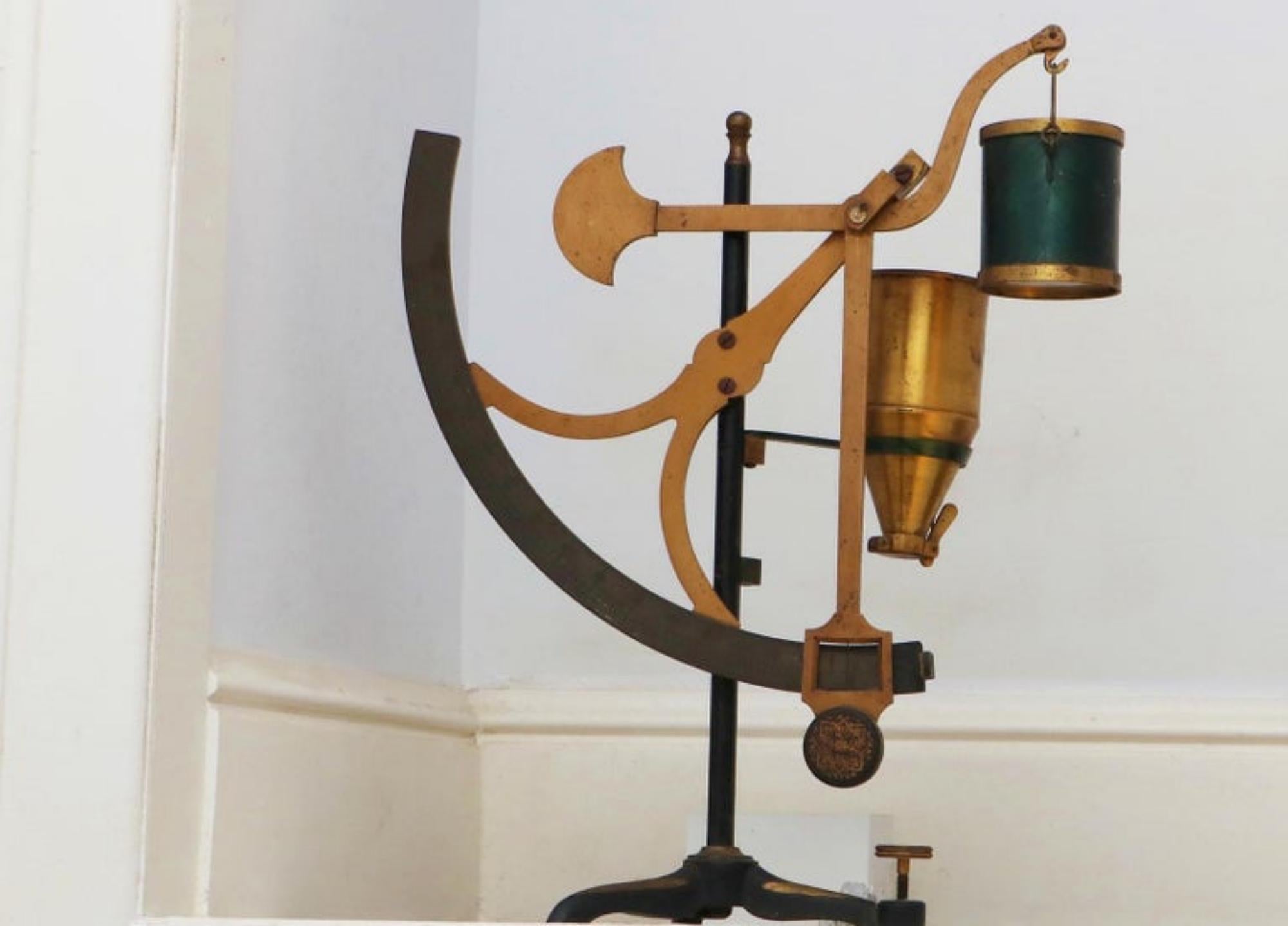 Anglais équilibre en bronze et fer, XIXe siècle en vente 2