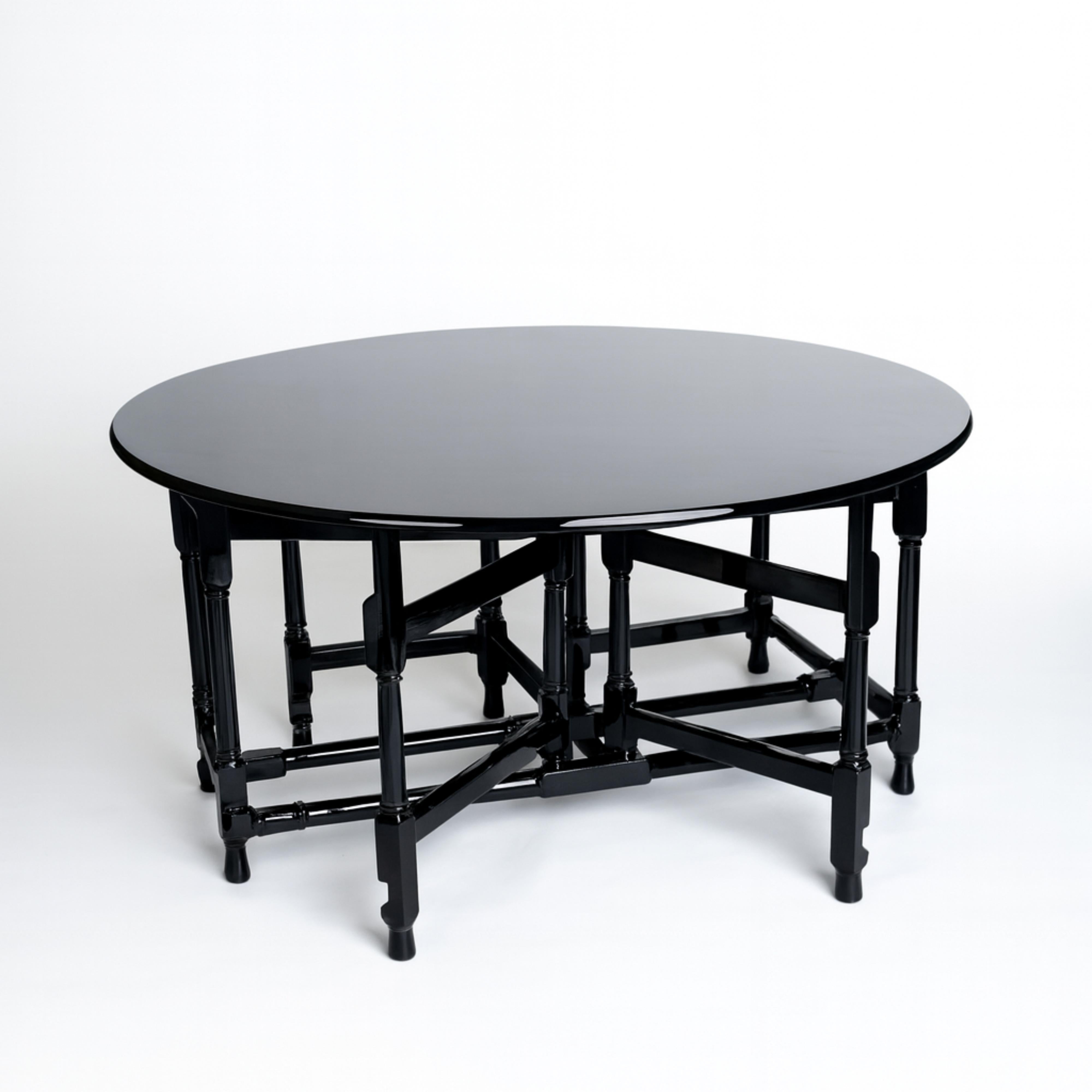 English Baroque Black Lacquer Drop Leaf Dining Table, 19th Century For Sale 2