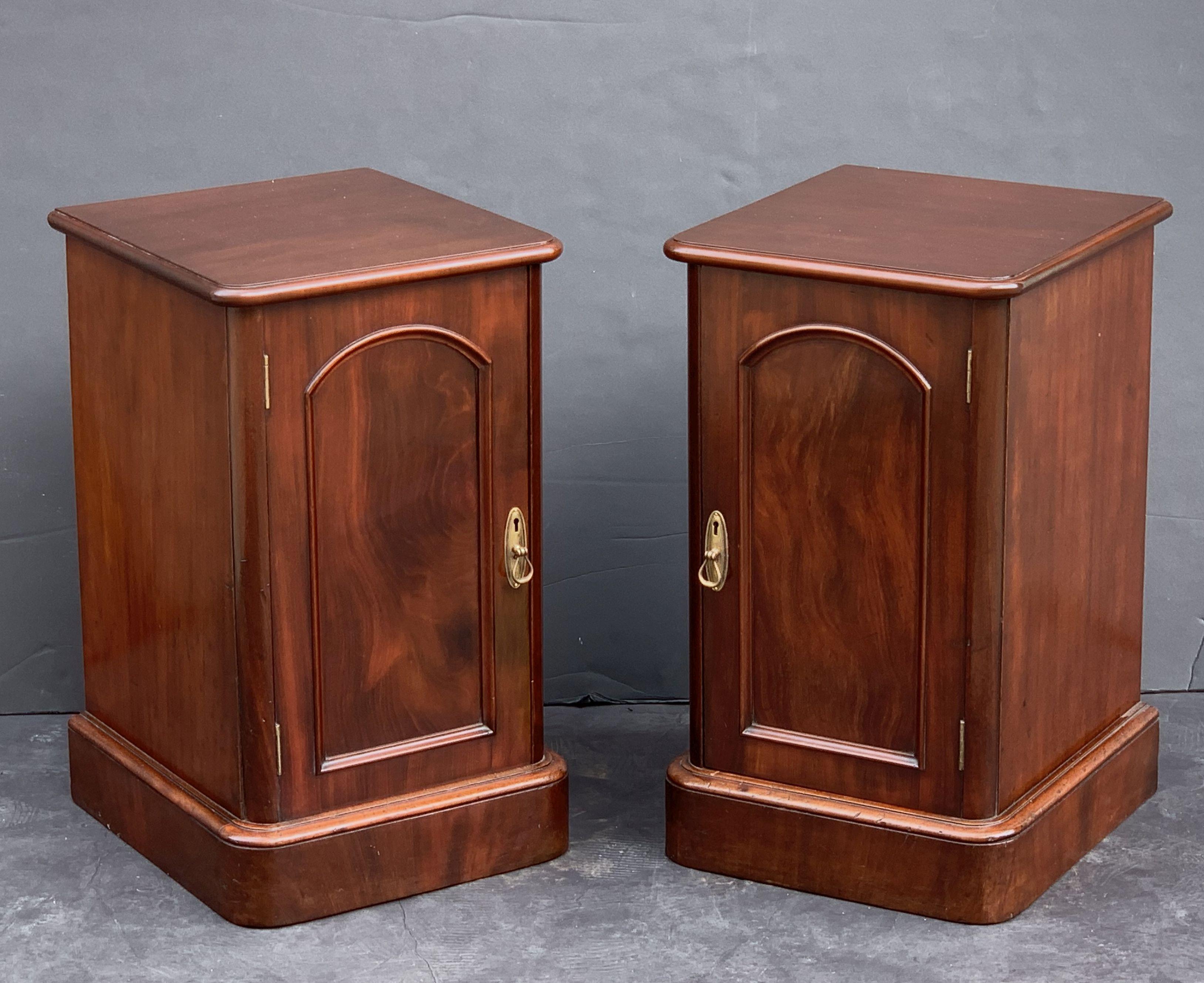 English Bedside Chests or Cabinet Nightstands of Mahogany, Priced as a Pair 10