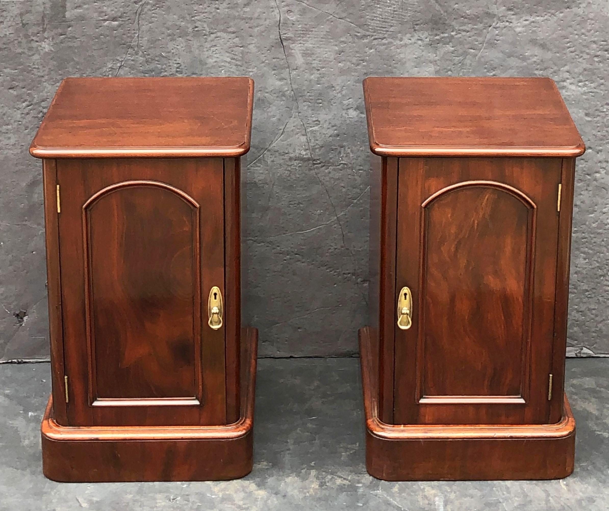English Bedside Chests or Cabinet Nightstands of Mahogany, Priced as a Pair 2