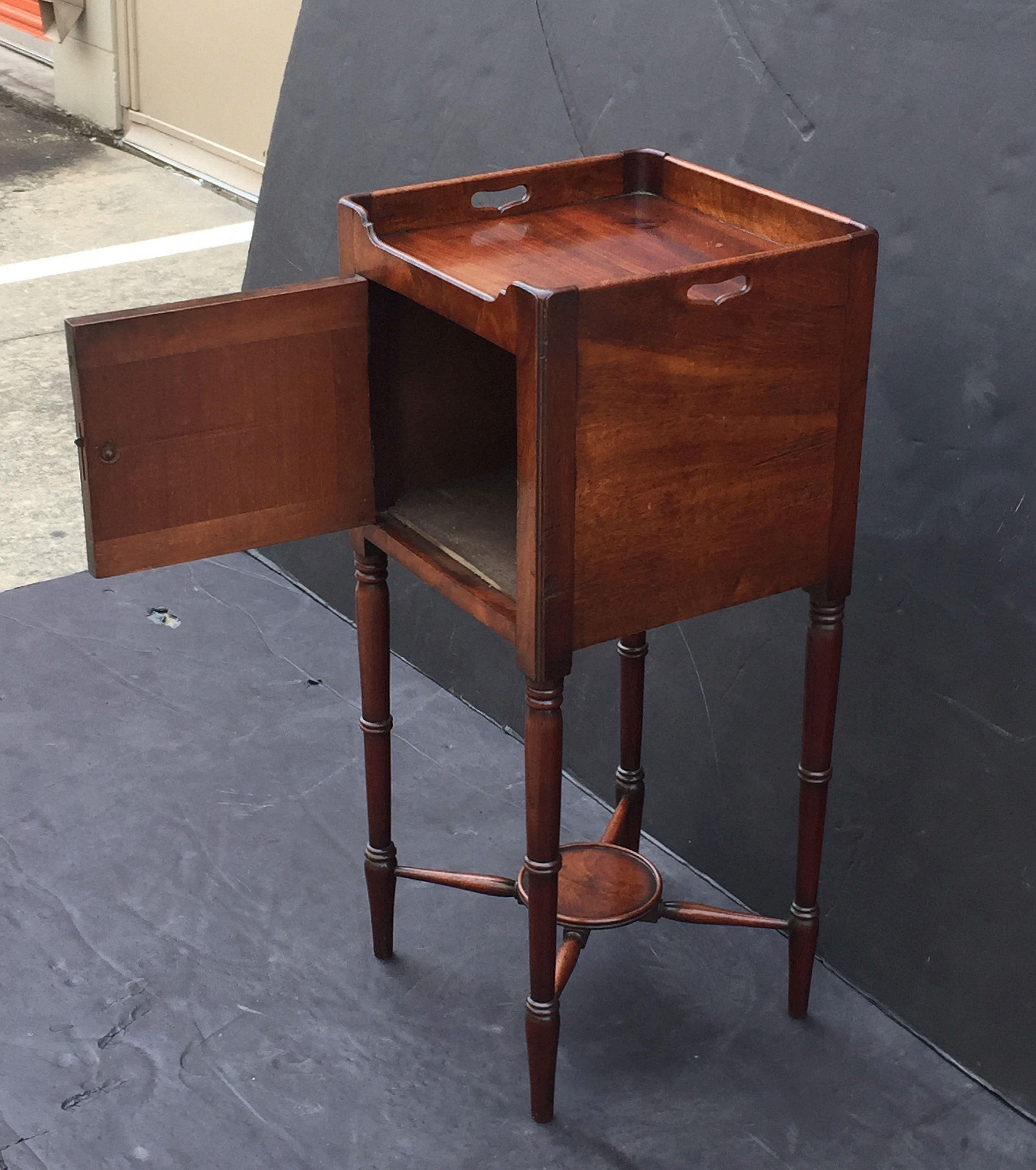English Bedside Table or Nightstand of Mahogany from the William IV Era 7