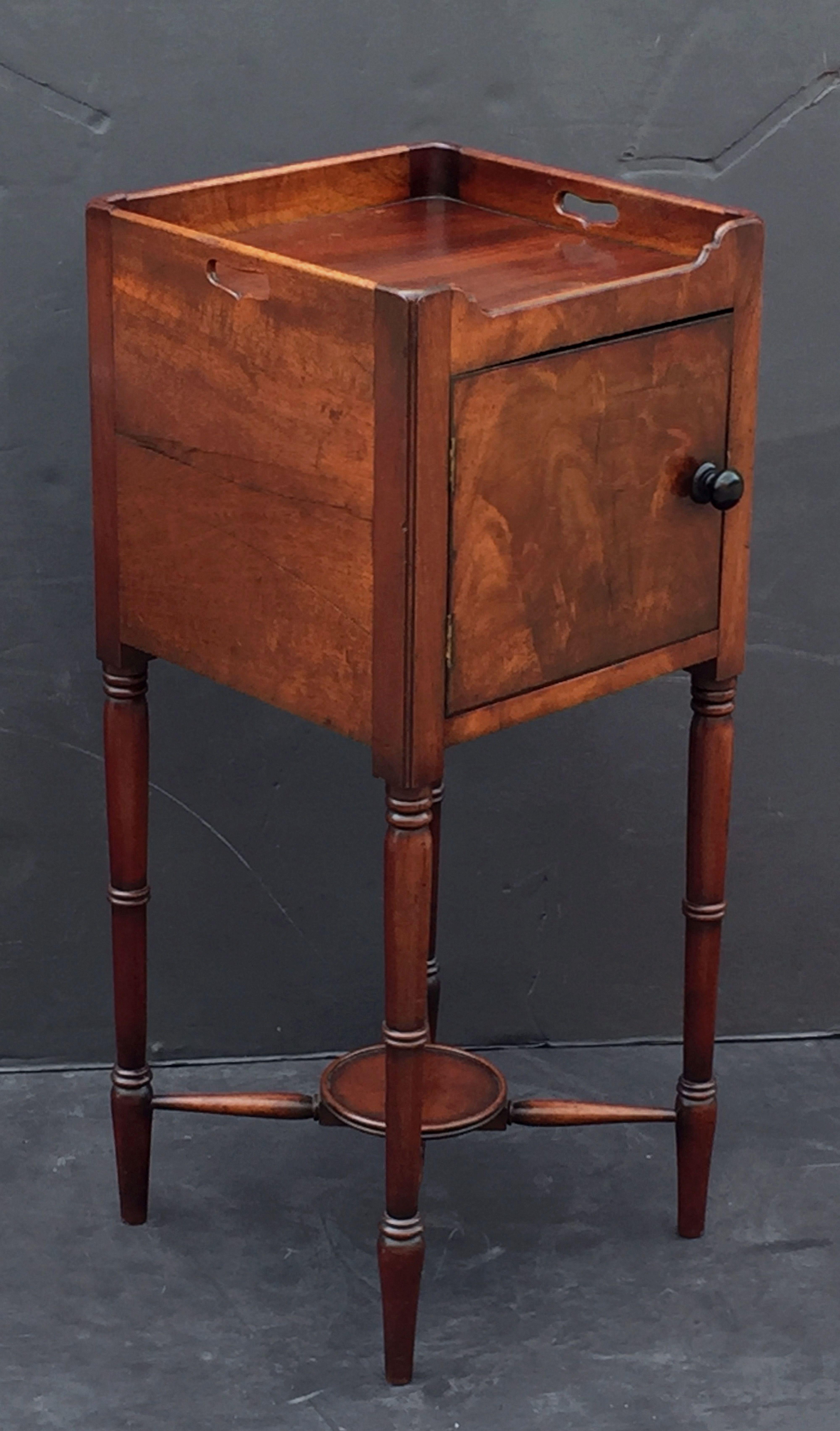 English Bedside Table or Nightstand of Mahogany from the William IV Era 2