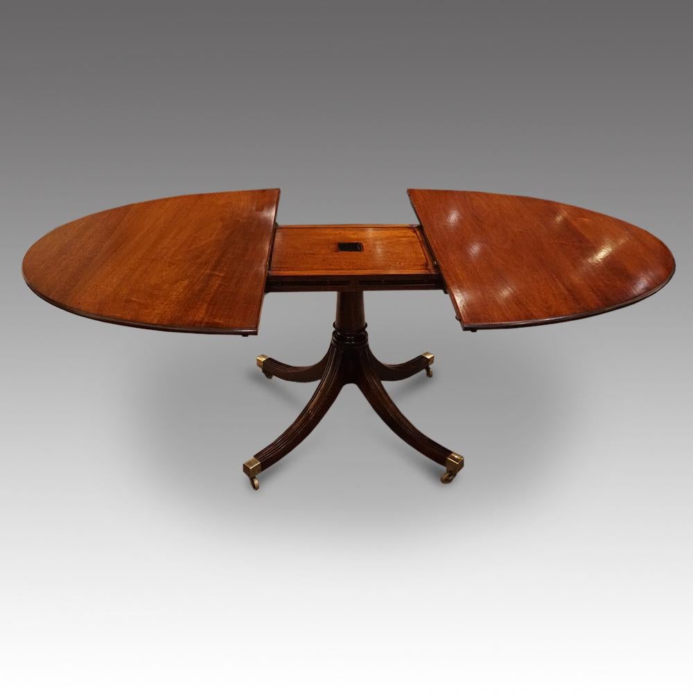 English Bench Made Regency Style Oval Mahogany Extending Dining Table 3