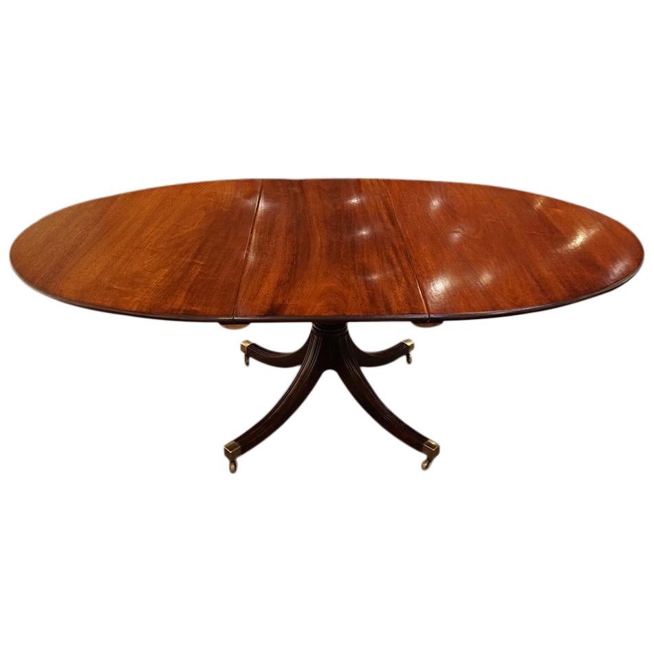 English Bench Made Regency Style Oval Mahogany Extending Dining Table