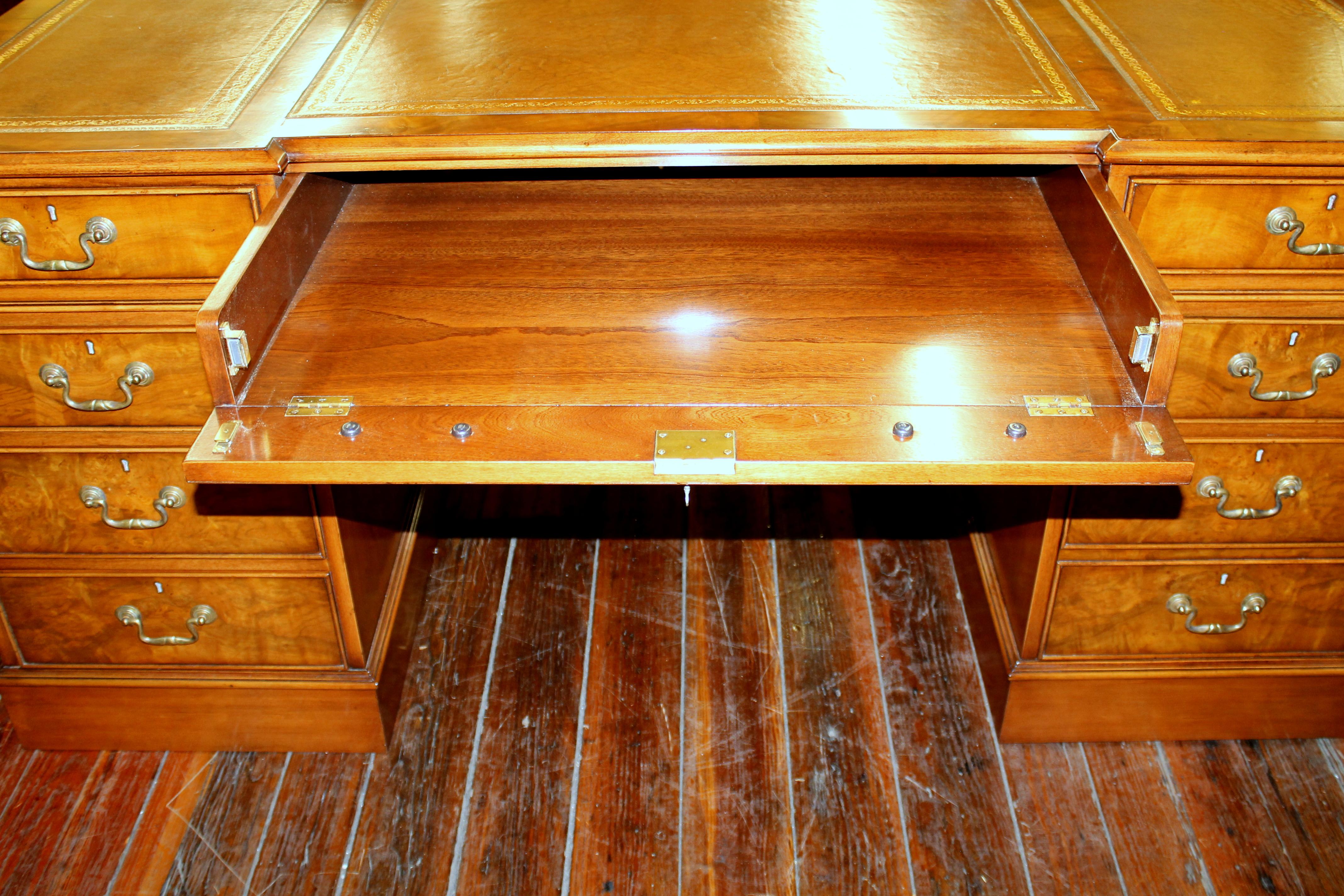 English Bench Made Reprod. Burr Elm Chippendale Style Pedestal Partner's Desk In Excellent Condition In Charleston, SC