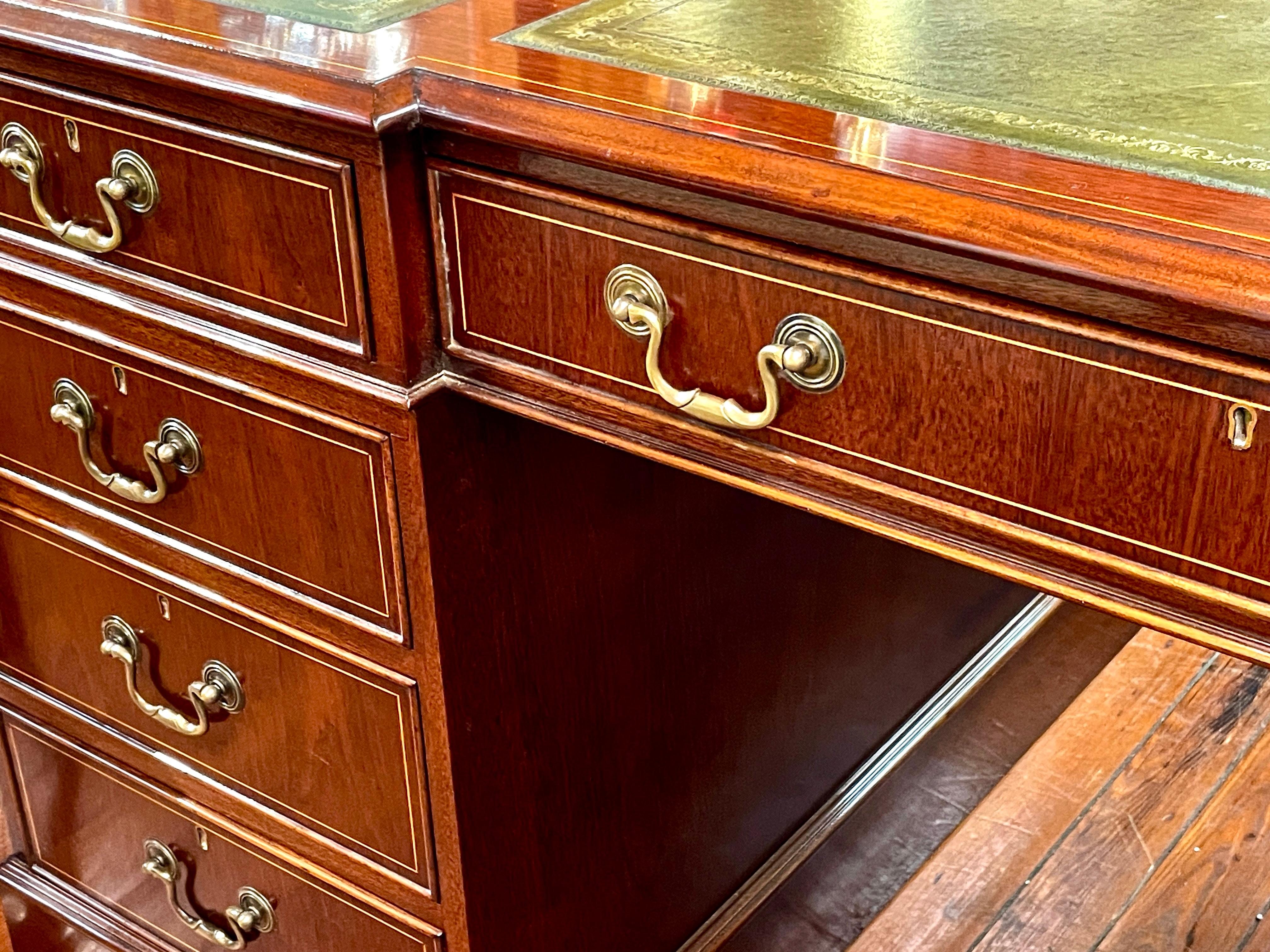 English Benchmade Inlaid Mahogany Chippendale Leather-top Pedestal Partners Desk For Sale 1
