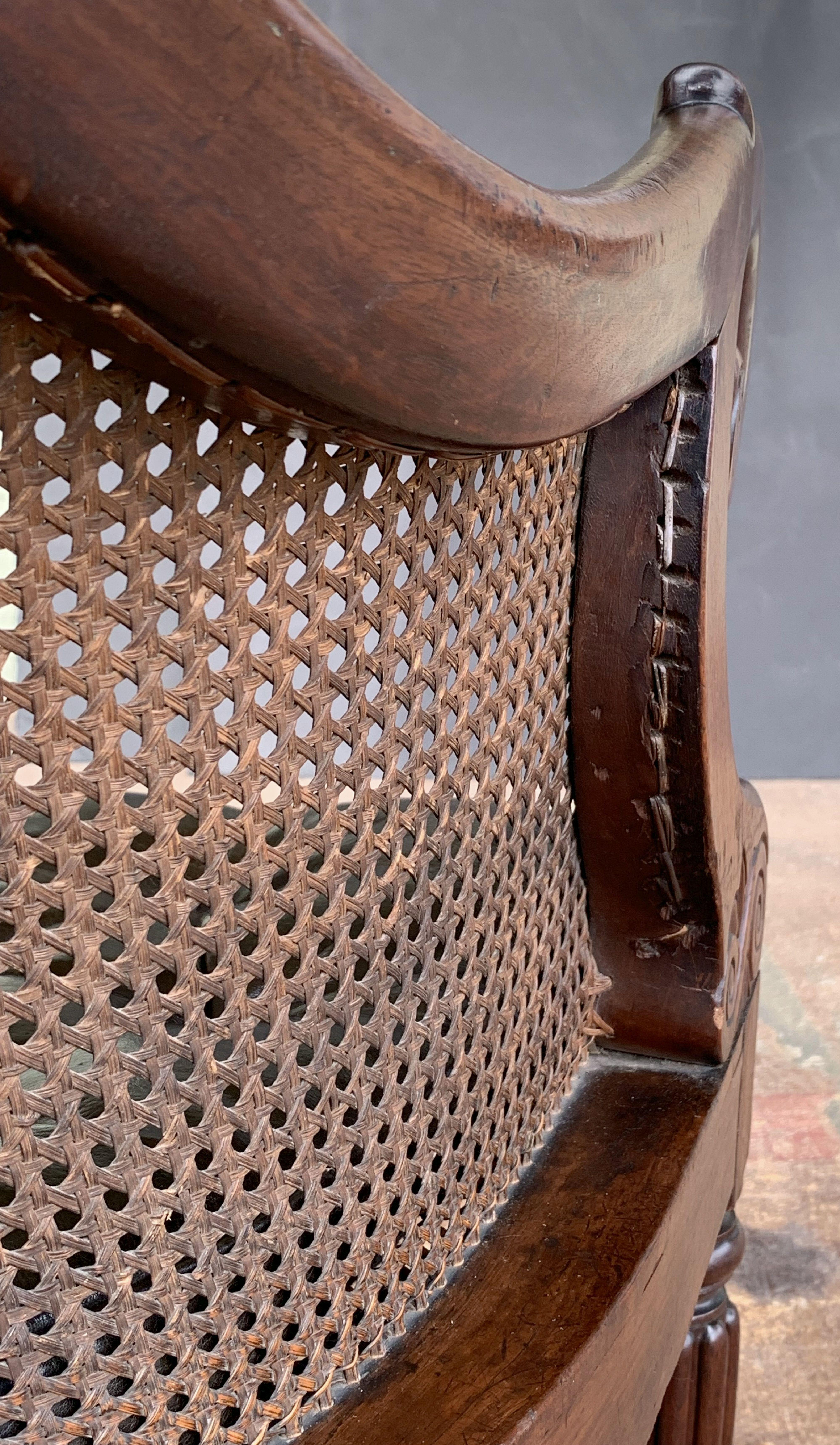 Englischer Bergere-Sessel aus Mahagoni mit Rohrgeflecht aus der Regency-Periode 9