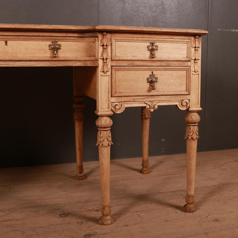 English Bleached Oak Desk In Good Condition In Leamington Spa, Warwickshire
