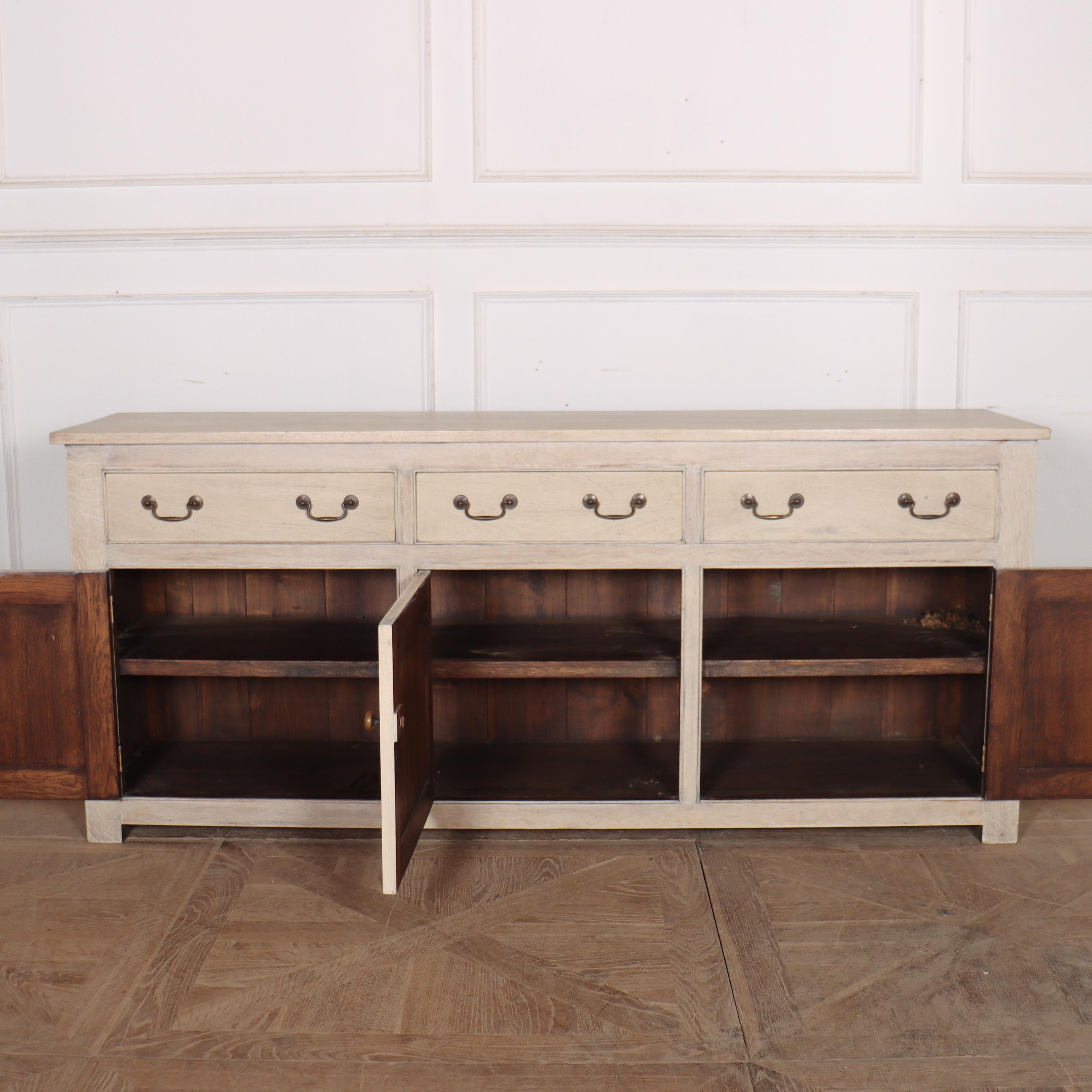 Base per comò in Oak sbiancato inglese 1