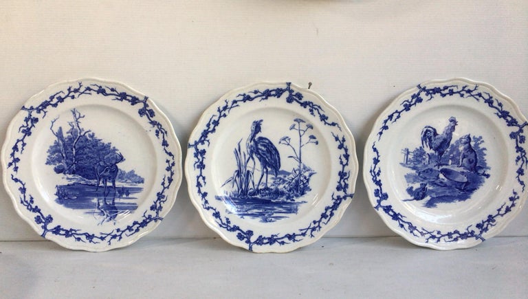 English Blue and White Plate Hare and Frogs Brown Westhead and Moore, circa 1890 In Good Condition For Sale In Austin, TX