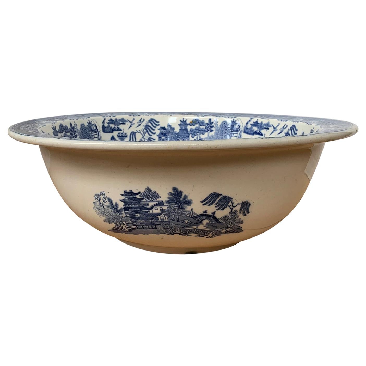 English Blue Willow Porcelain Bowl by Wedgwood, Impressed Mark, circa 1880 For Sale