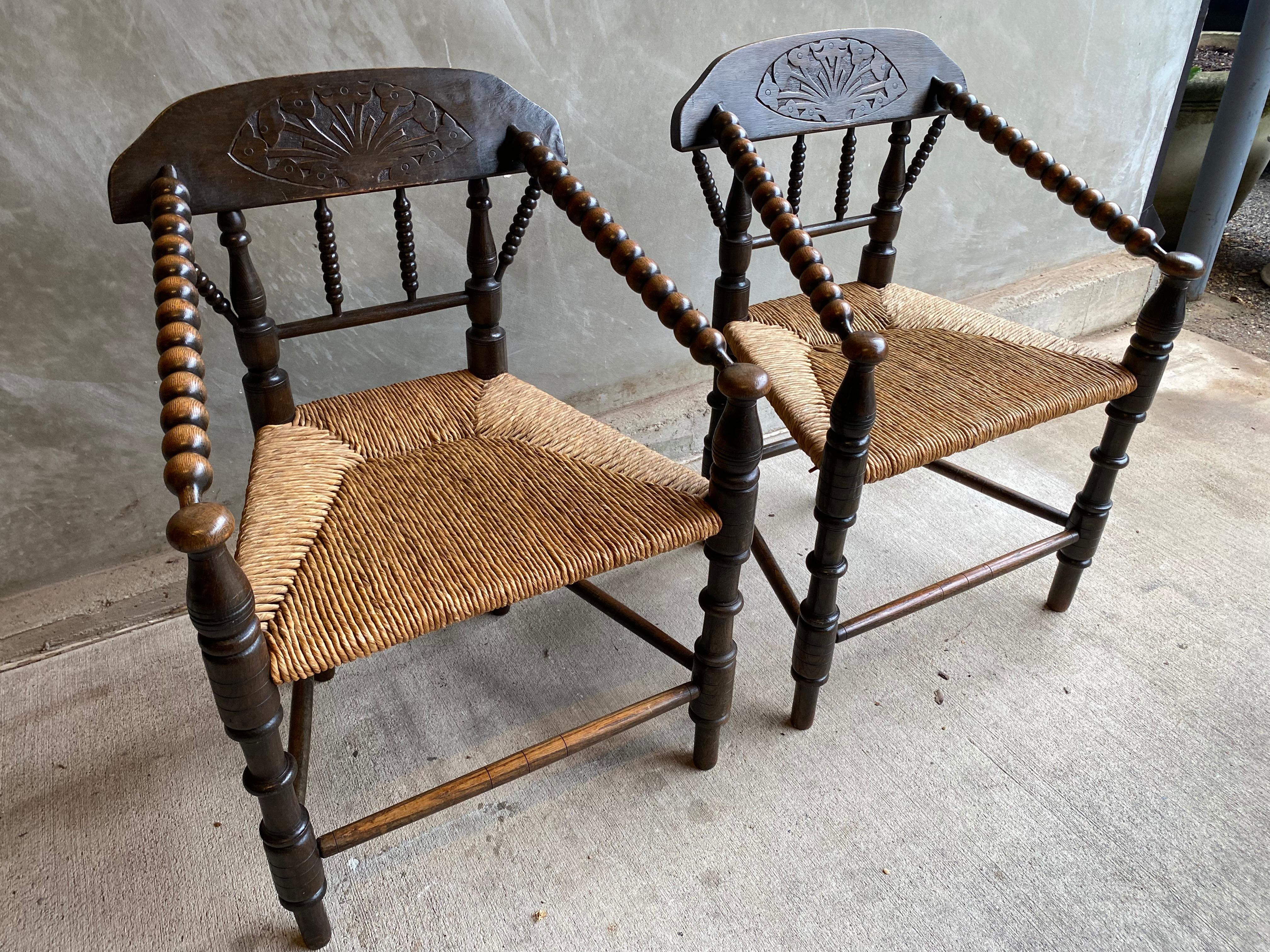 English Bobbin Chairs in Oak and Rush, 19th Century 2