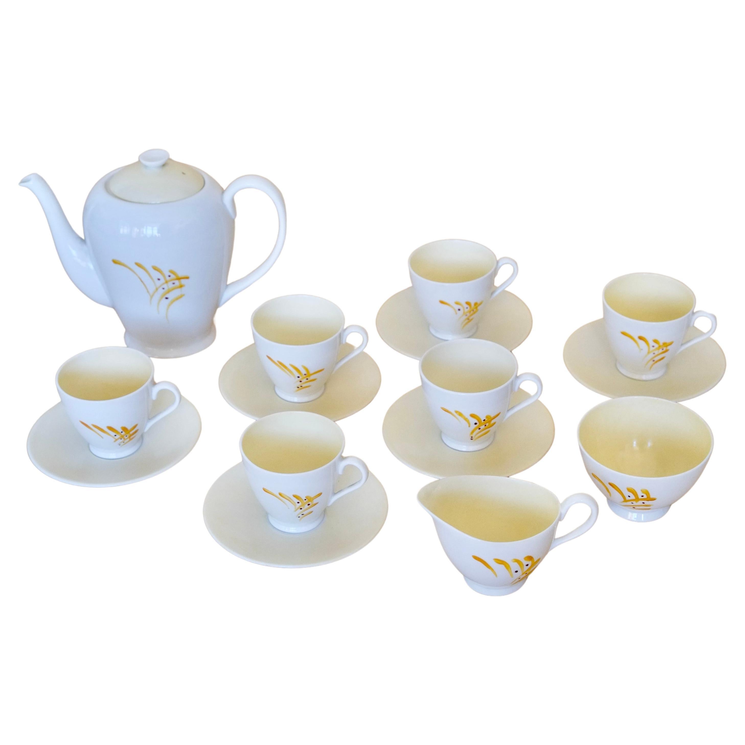 Englisches Knochenporzellan Handbemalt & Signiert Teeservice für Sechs mit Teekanne  im Angebot