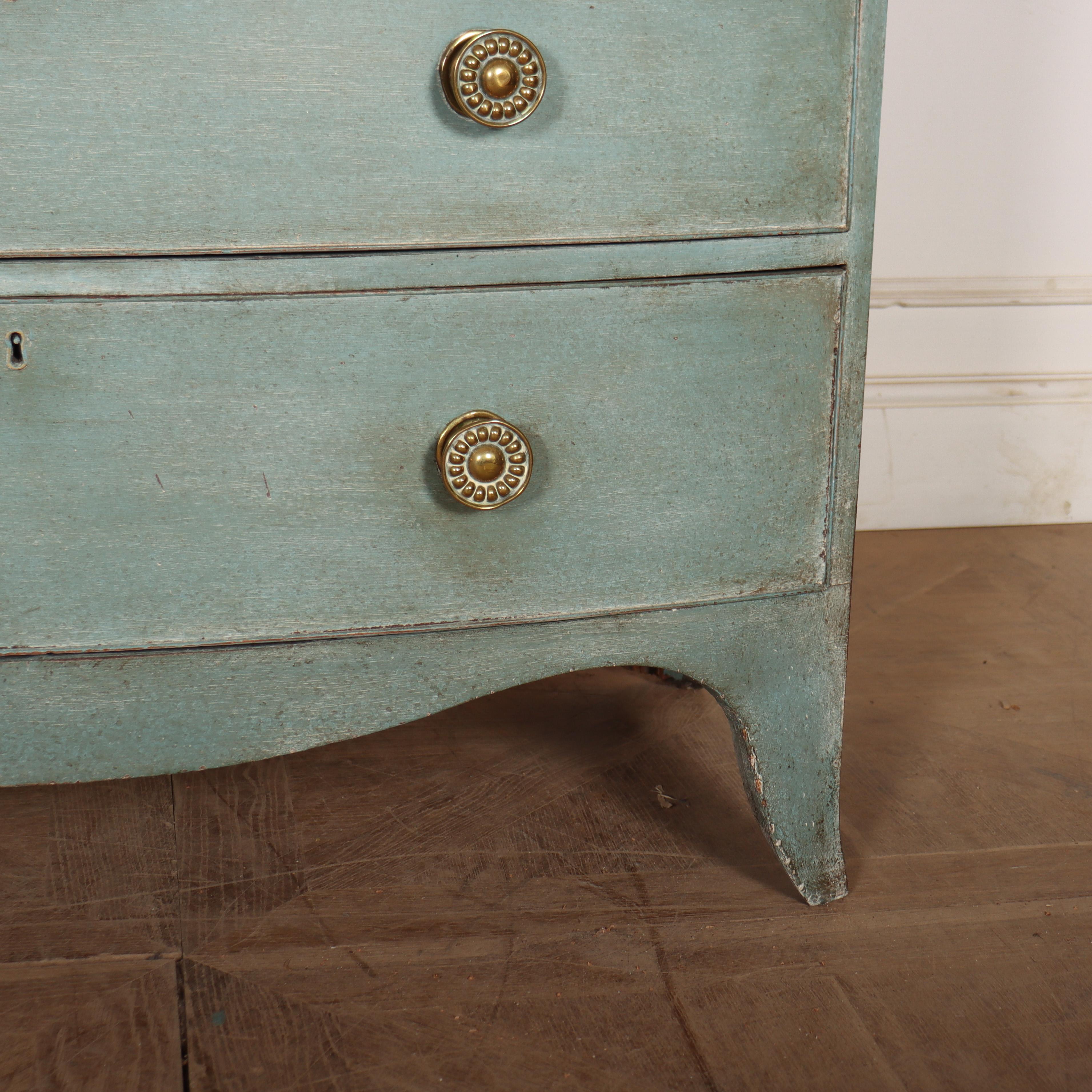 Inglese Cassettiera inglese ad arco in vendita