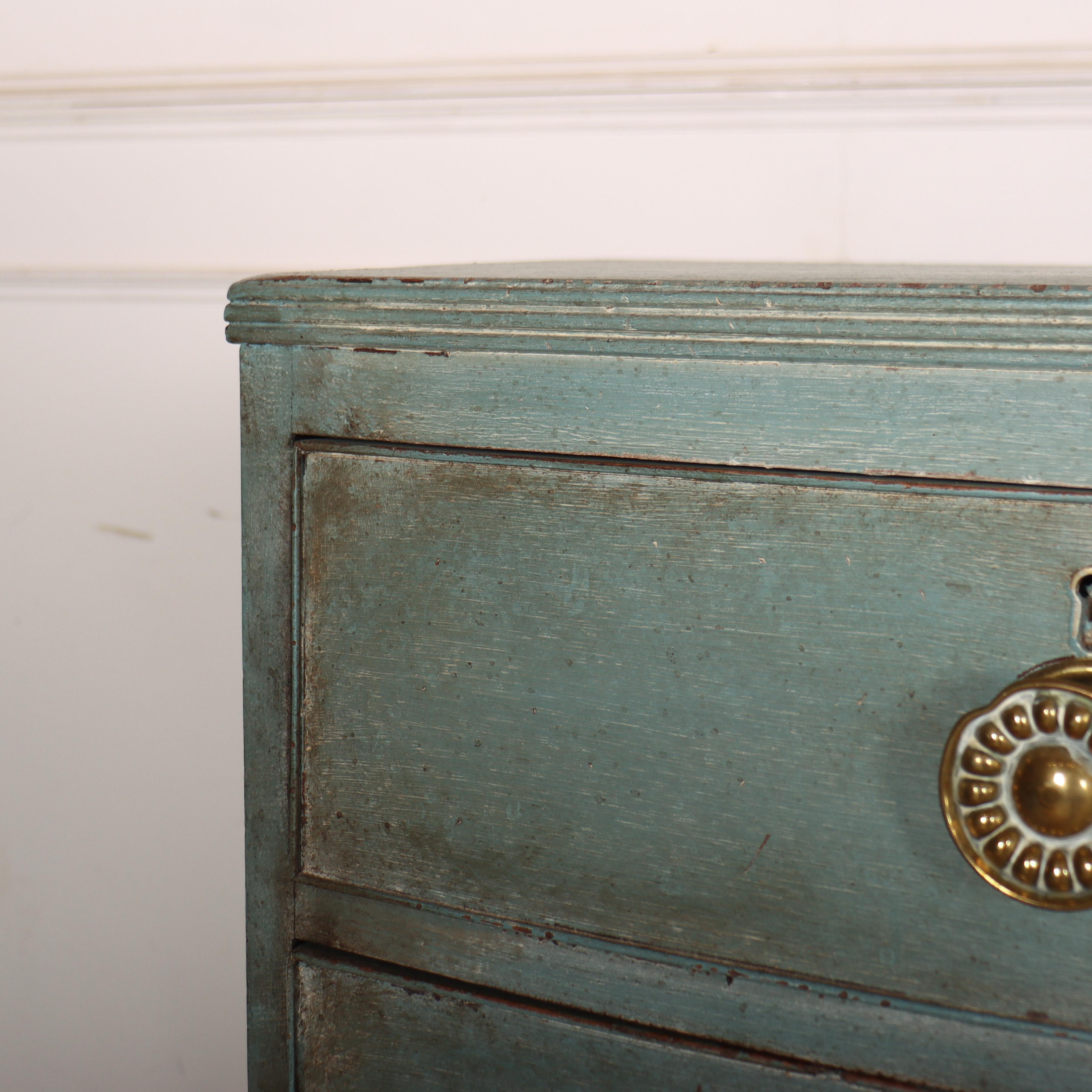 XIX secolo Cassettiera inglese ad arco in vendita