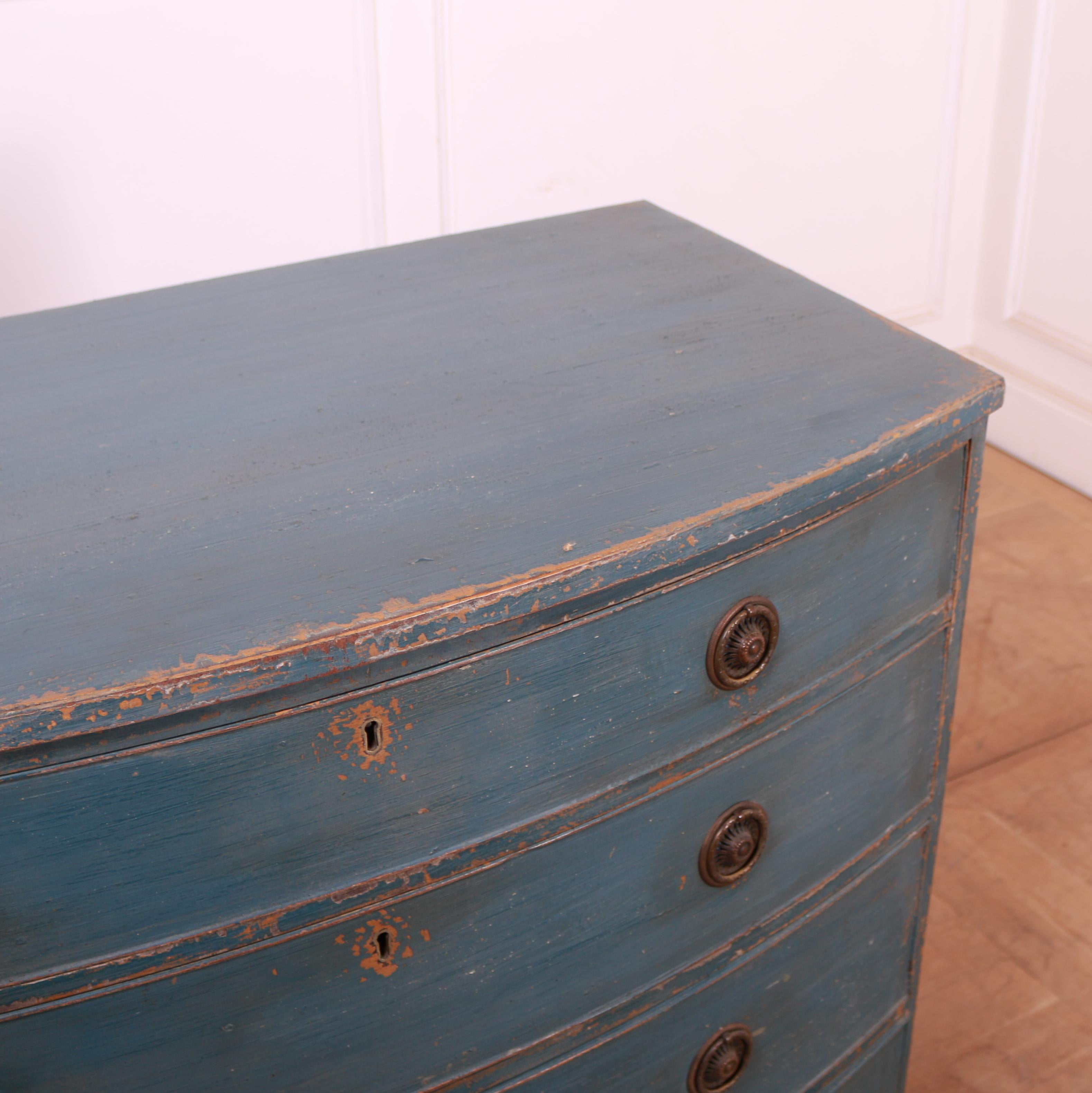 English Bowfront Chest of Drawers 2