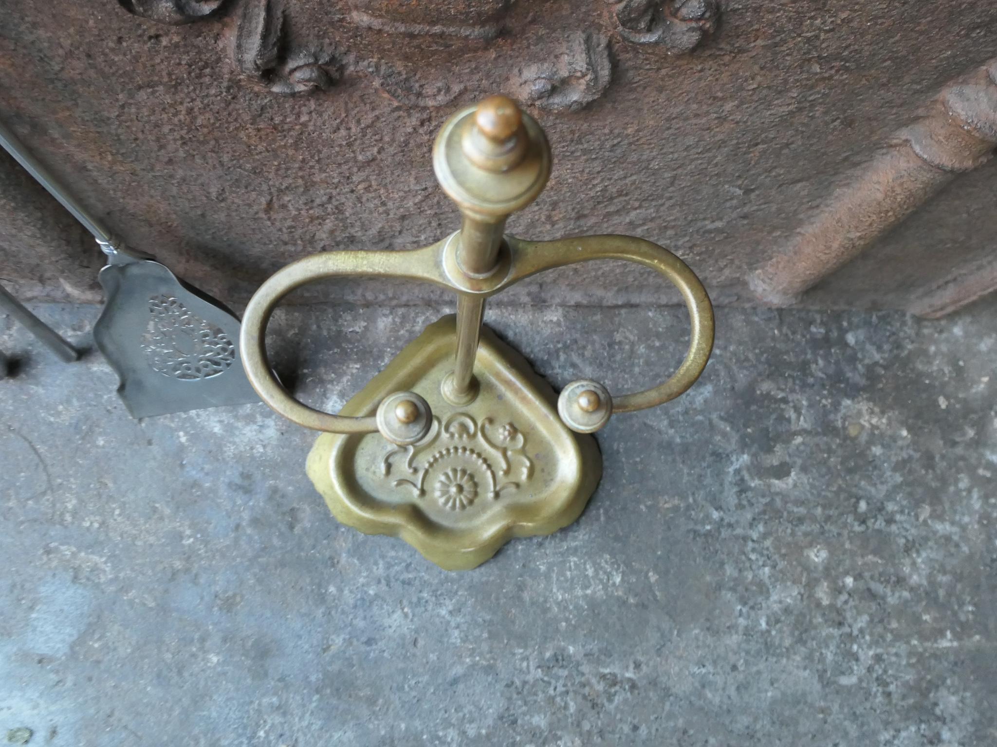 English Brass an Polished Steel Georgian Fireplace Tool Set, 18th-19th C For Sale 5