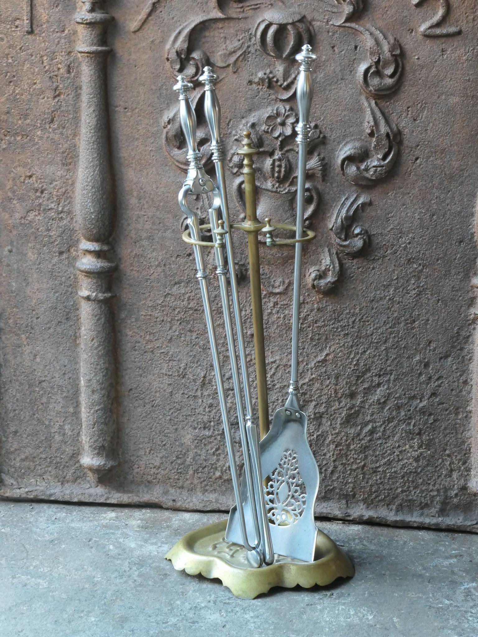 British English Brass an Polished Steel Georgian Fireplace Tool Set, 18th-19th C For Sale