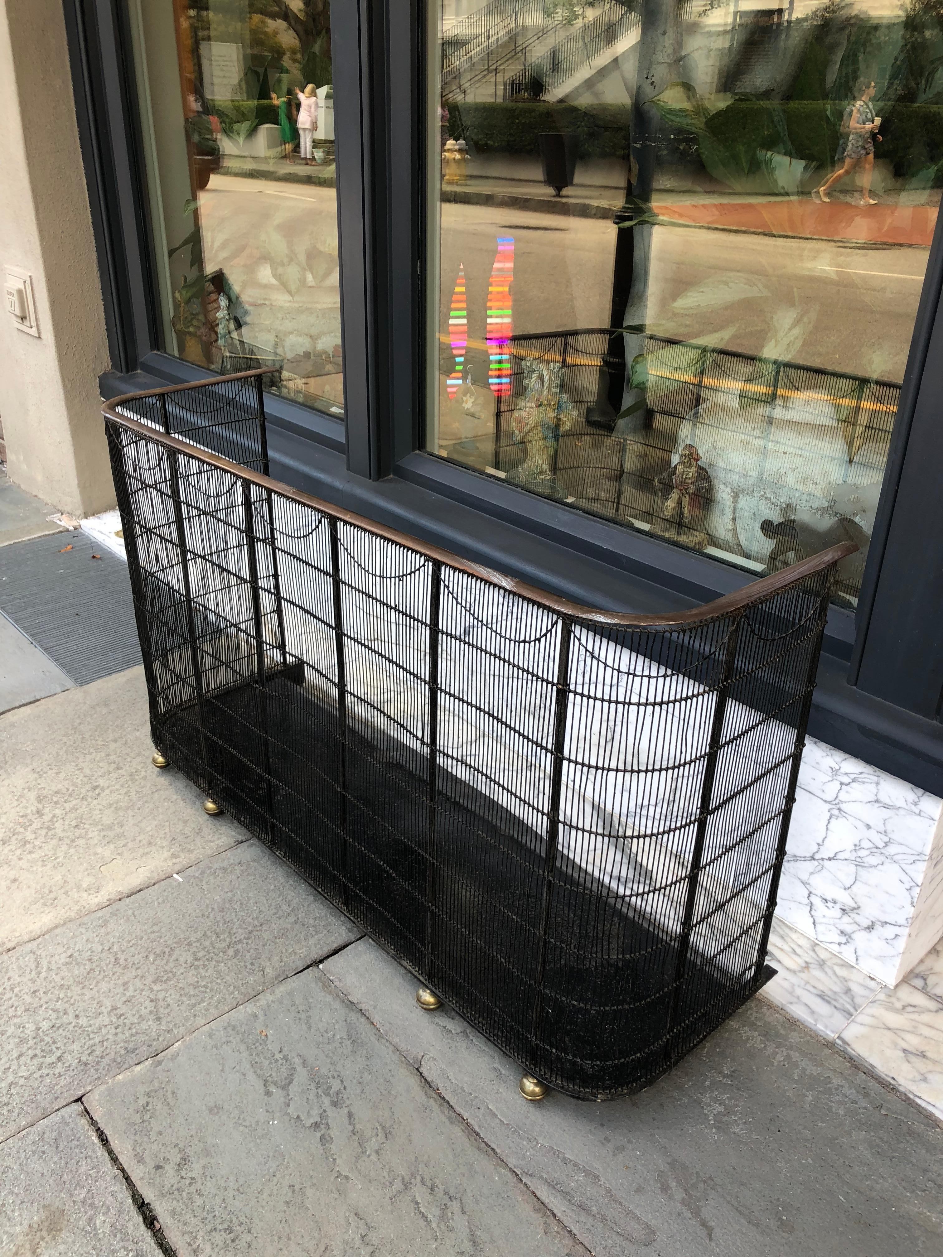 19th Century English Brass and Wire Nursery Fender with Ball Feet and Full Ash Pan