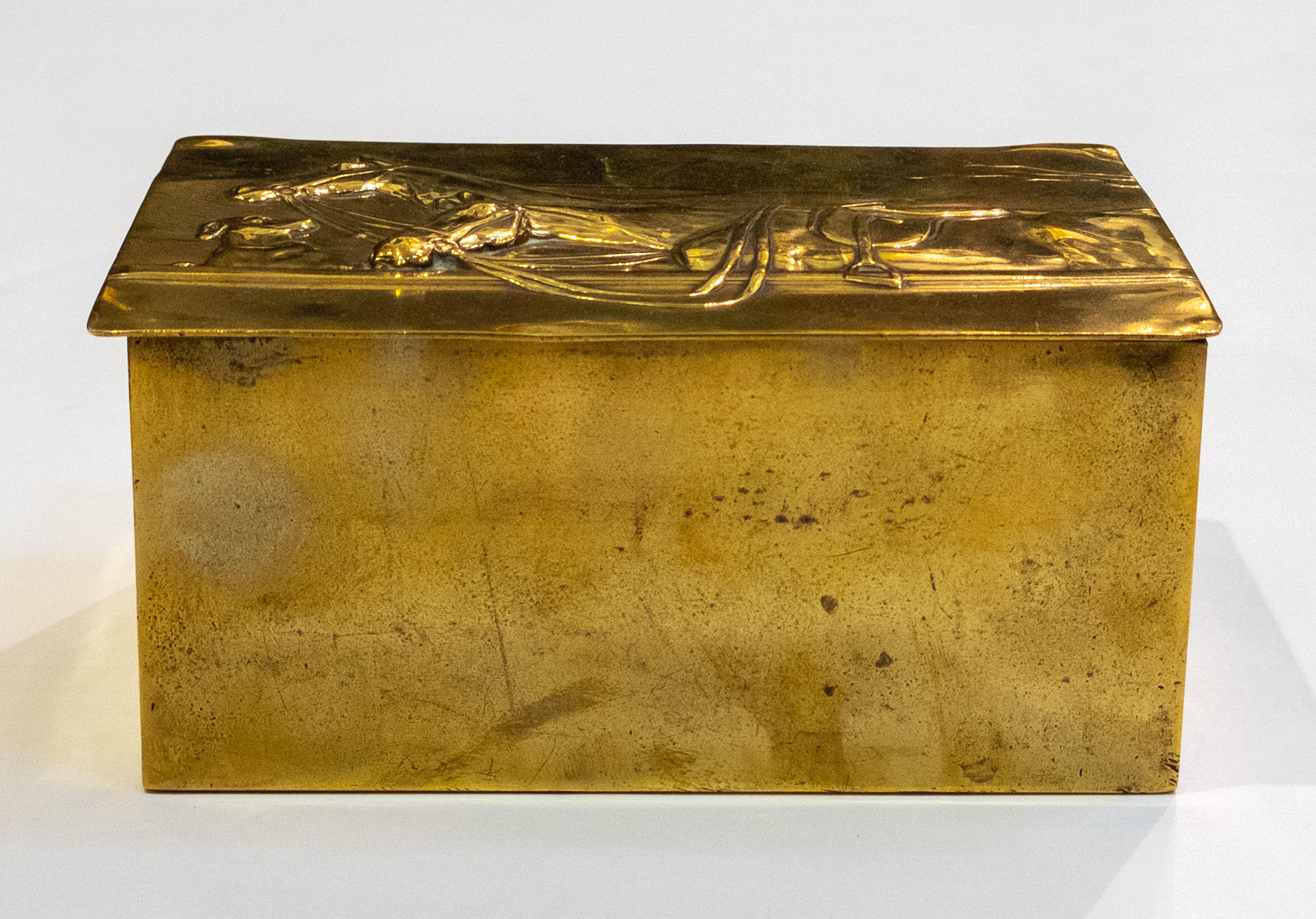 English Brass and Wood Lined Cigarette Box with Embossed Lid of Horses and Dog 3