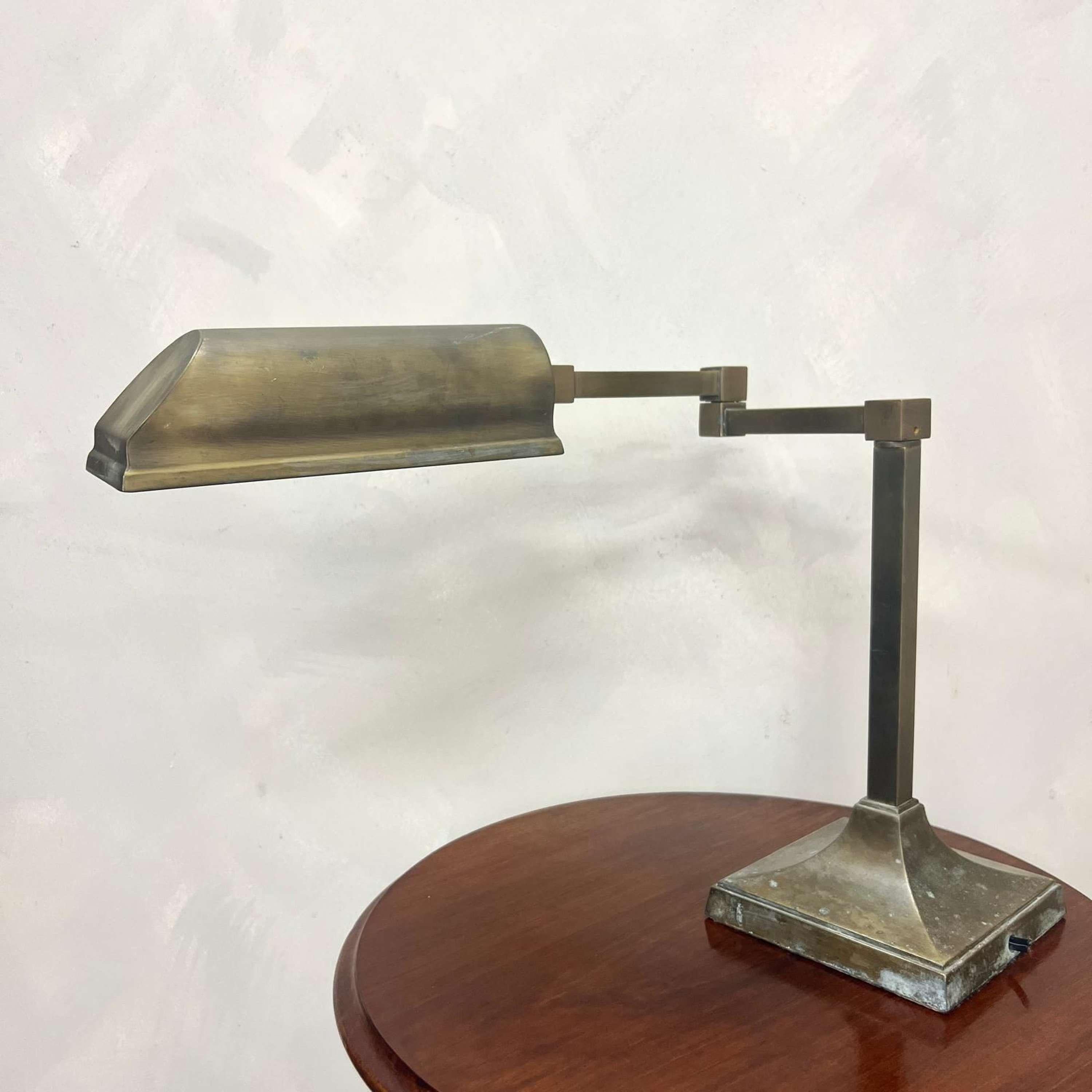 A heavy gauge brass, articulated desk lamp.
Nice patina coming through on the brass.
Sold wired and PAT tested. (Please allow up to 2 weeks for this)

England, circa 1920.

Base - 15 cm x 15 cm
Shade Height - 35 cm
Shade Length - 23.5 cm
Shade Depth