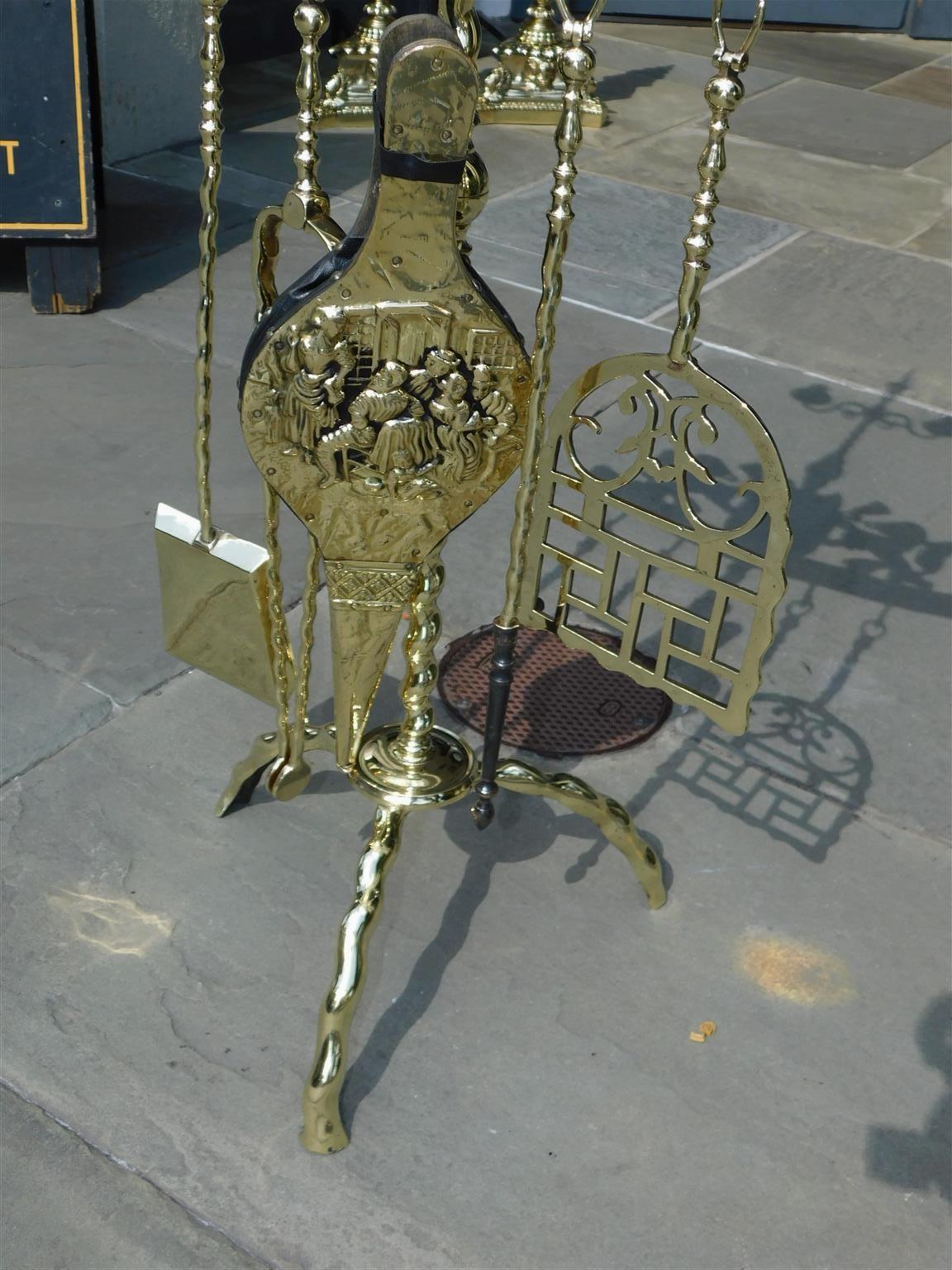 English Brass Flanking Lion Coat of Arms Fire Place Tools on Rope Stand, C. 1840 In Excellent Condition For Sale In Hollywood, SC
