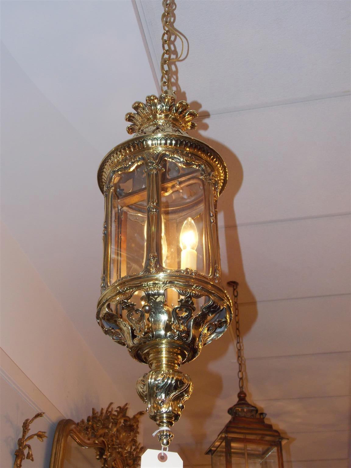 English Brass Hexagon Decorative Dome and Glass Hanging Hall Lantern, Circa 1830 In Excellent Condition For Sale In Hollywood, SC
