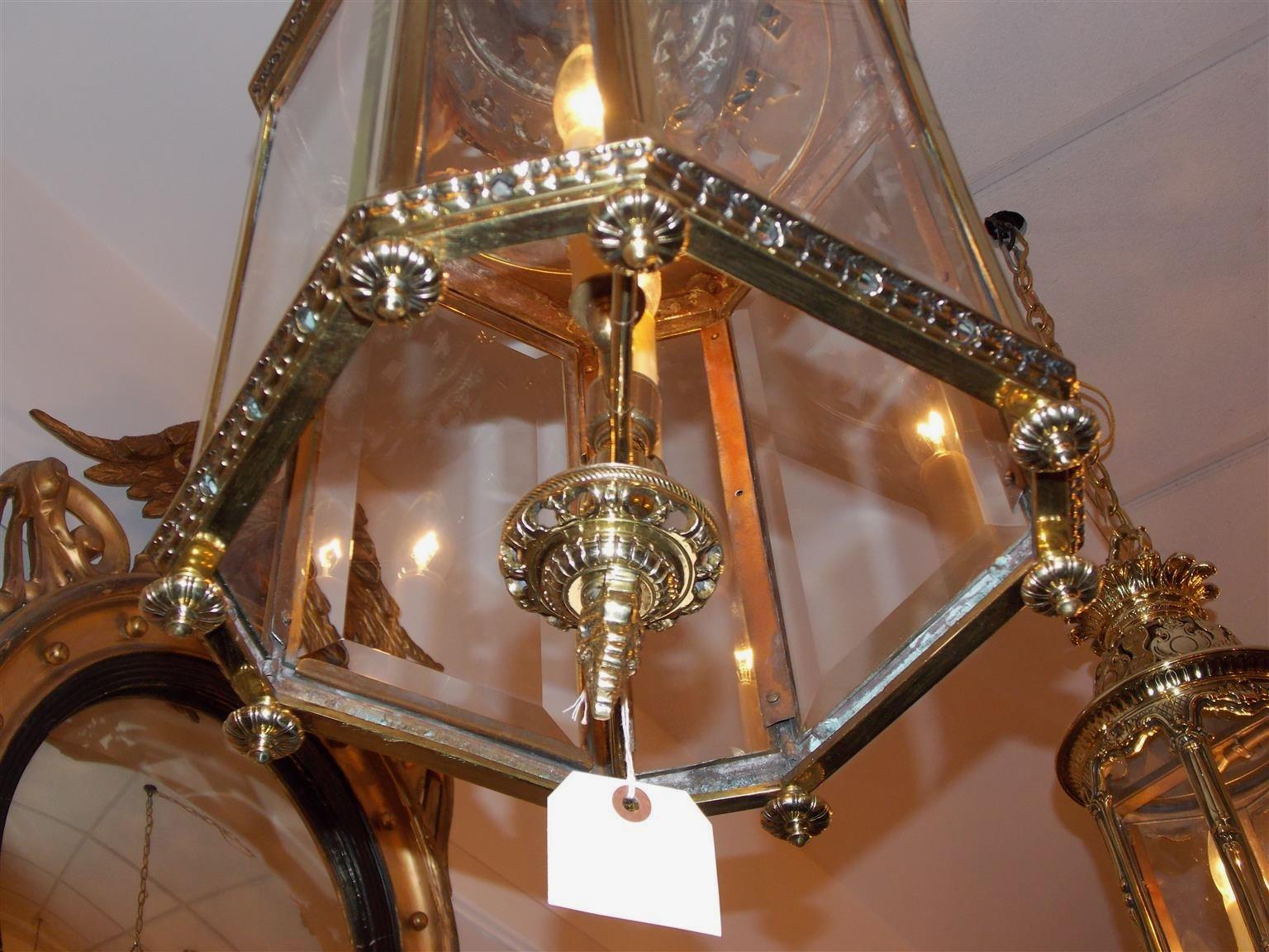 English Brass Octagon Decorative Dome and Beveled Glass Hall Lantern, Circa 1820 (Frühes 19. Jahrhundert)