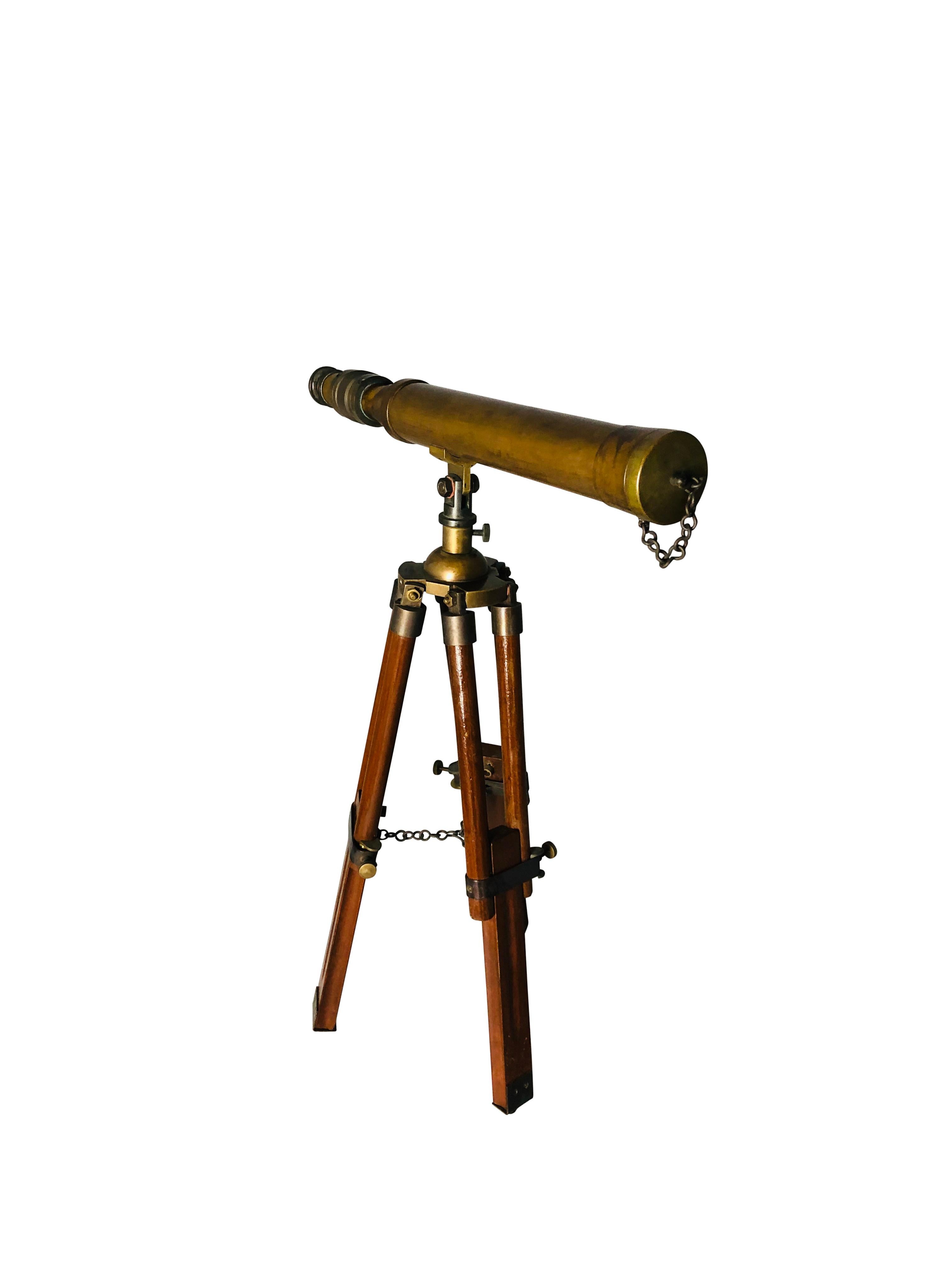 English Brass Telescope, 20th Century In Good Condition For Sale In London, GB