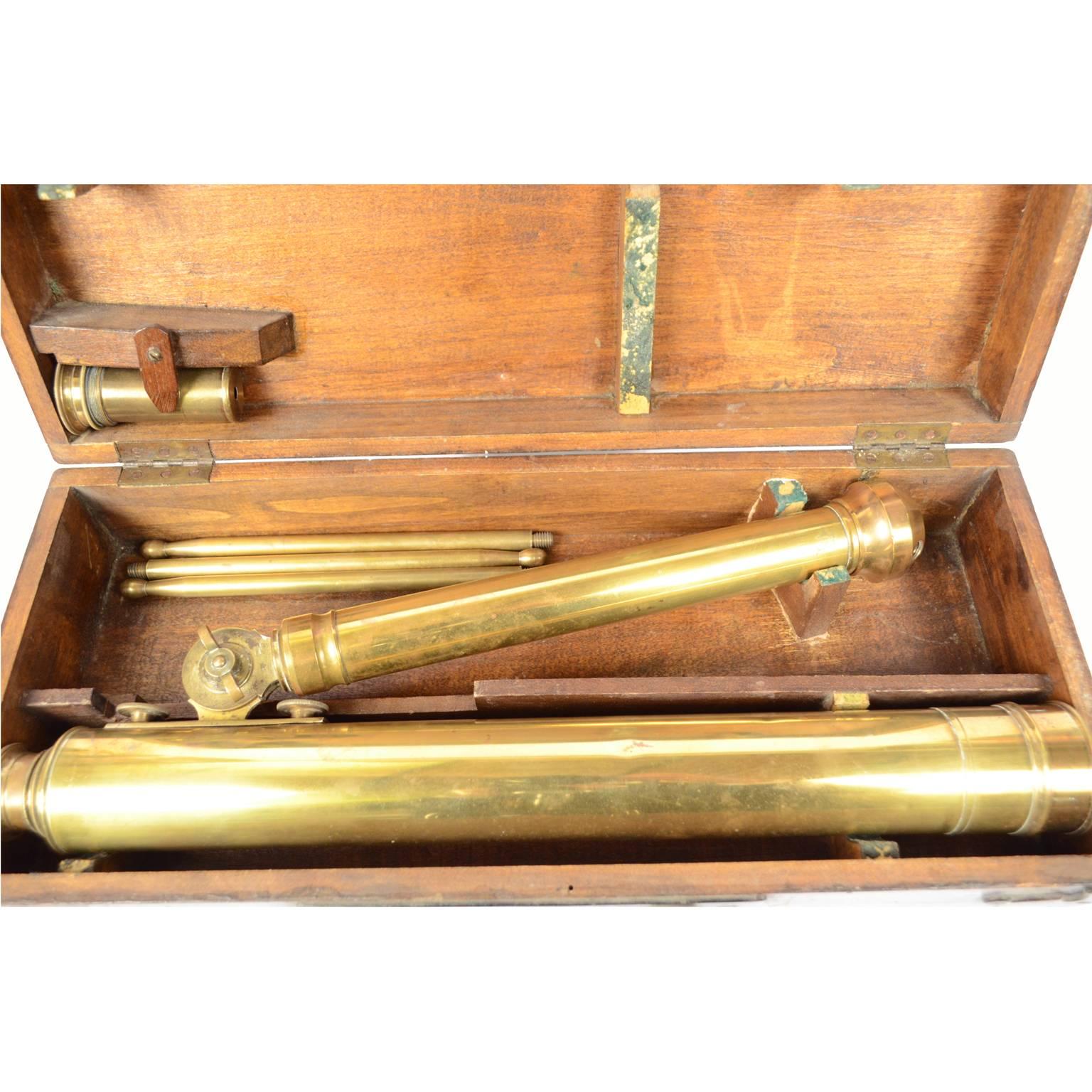 English Brass Telescope with Original Wooden Box Second Half of the 19th Century 1