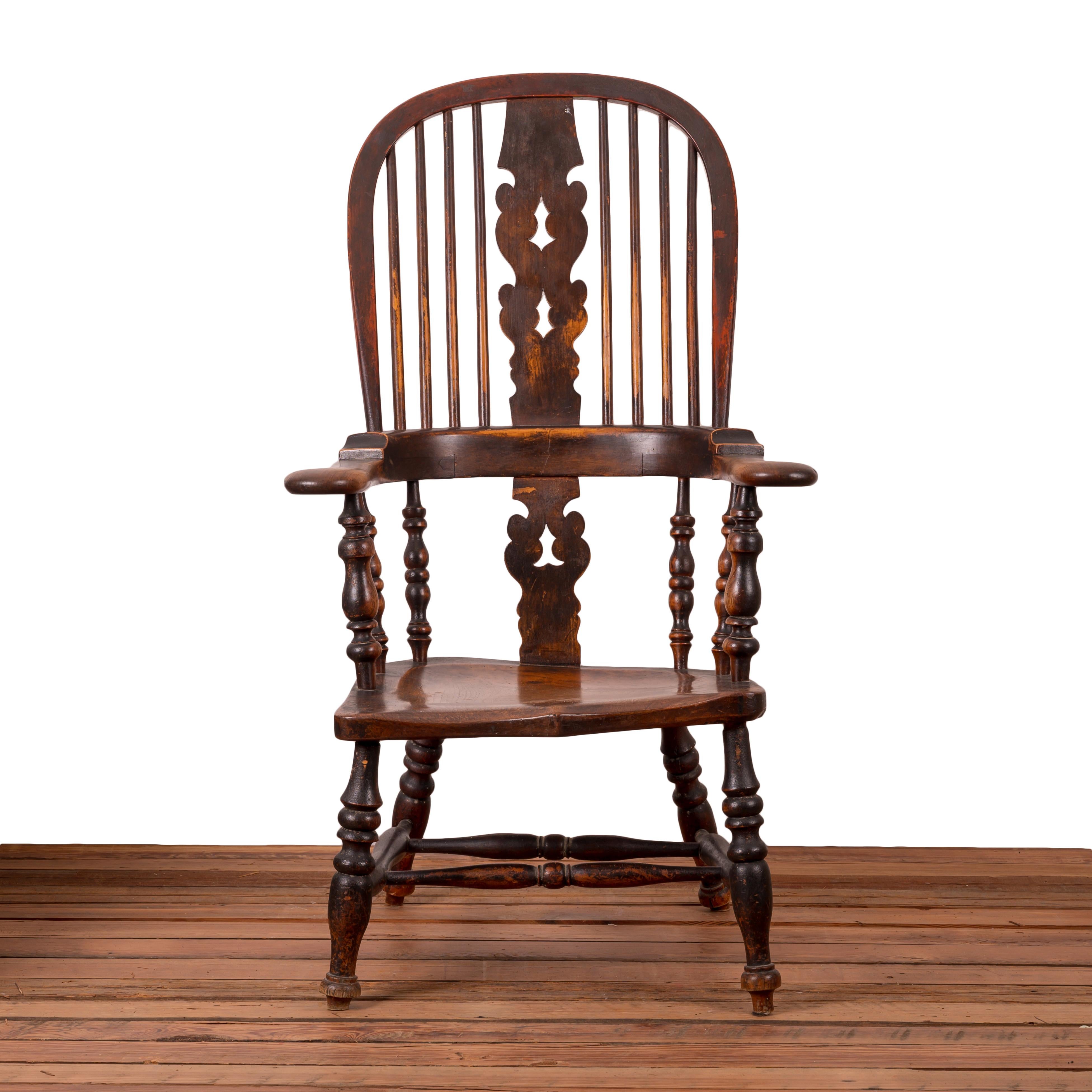 Ein frühviktorianischer, breitarmiger Windsor-Stuhl aus Eibe, Ulme und Esche.

Tolle Originaloberfläche.  Unterseite signiert G.G. Barker.  Wahrscheinlich George G. Barker & Co. Importeure in Wilmington, NC, ca. 1870er Jahre. 

 

24 Zoll breit x 25