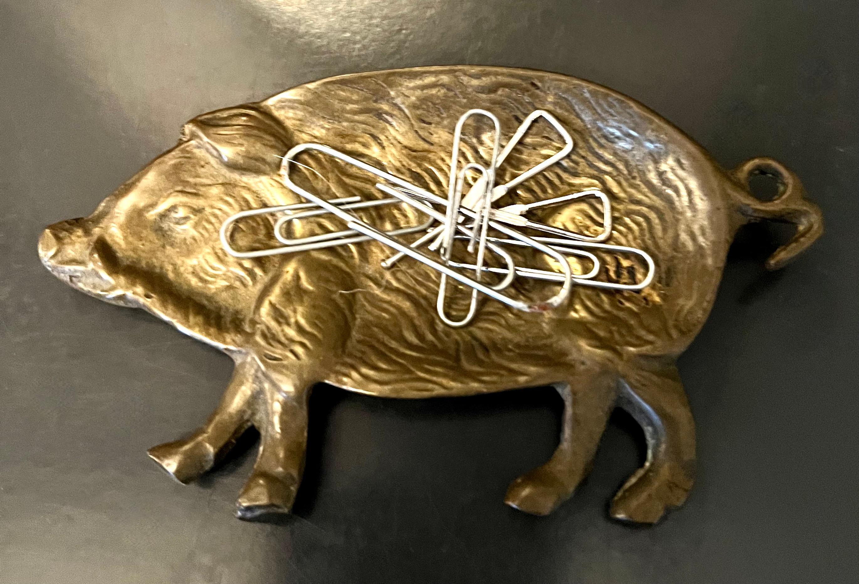 English Bronze Dish in the Shape of a Pig  For Sale 5