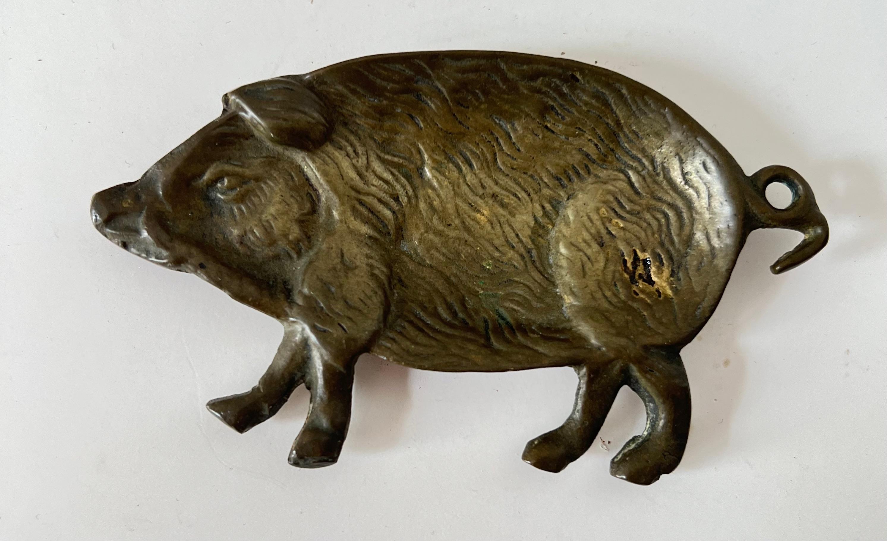 20th Century English Bronze Dish in the Shape of a Pig  For Sale