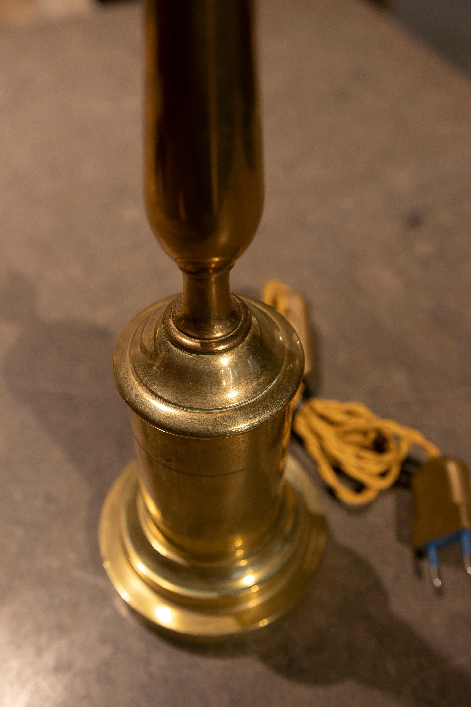 20ième siècle Lampe de table en bronze anglaise de forme simple en vente