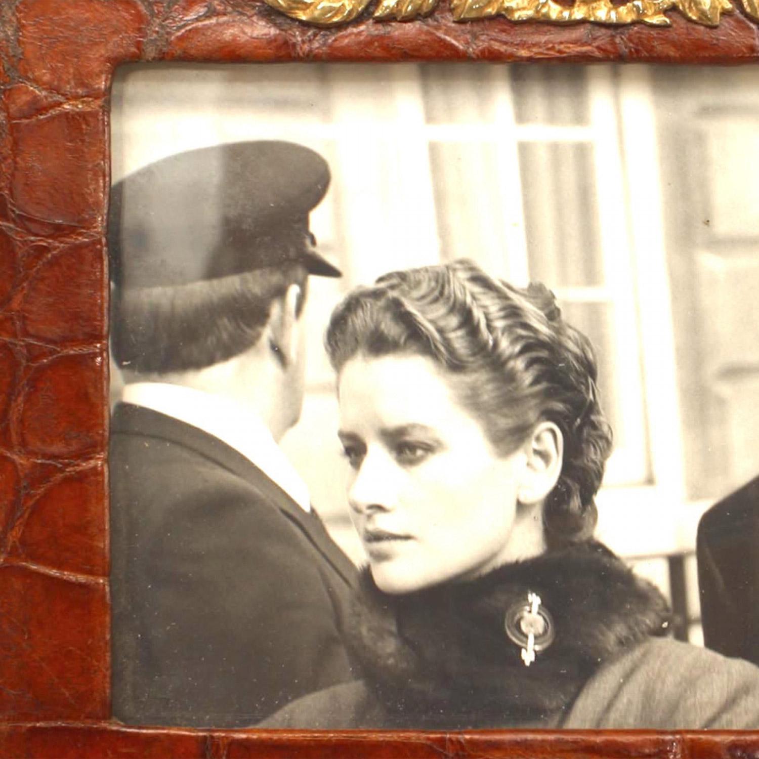 Victorien Cadre photo en crocodile marron anglais en vente