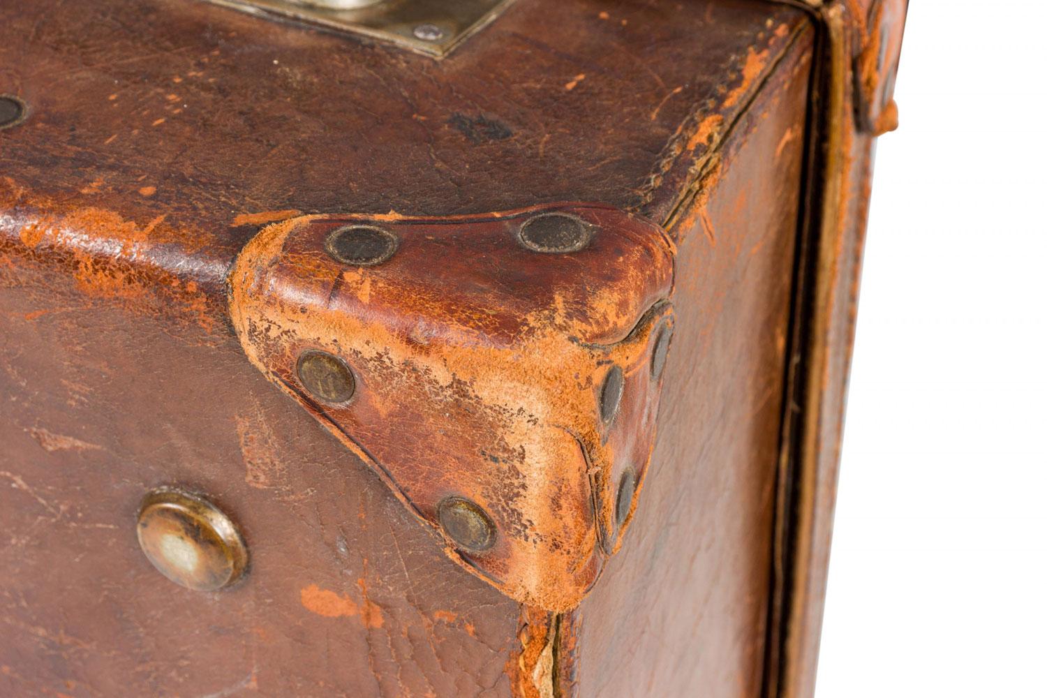 Englisch Brown Leder Valise im Angebot 5