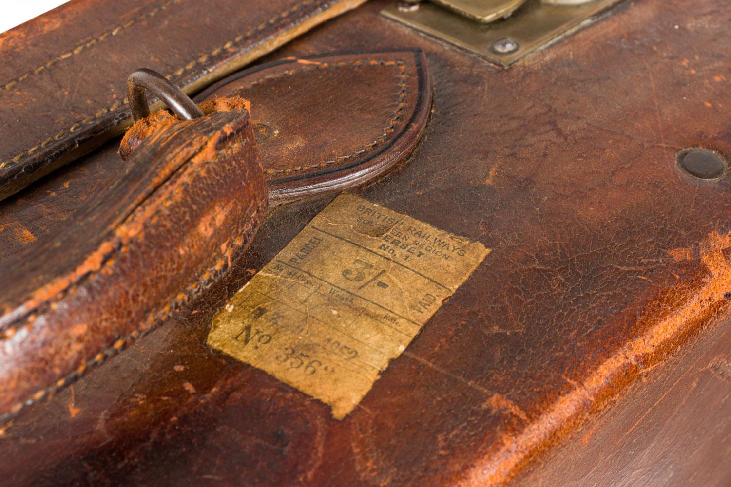 Englisch Brown Leder Valise im Angebot 6