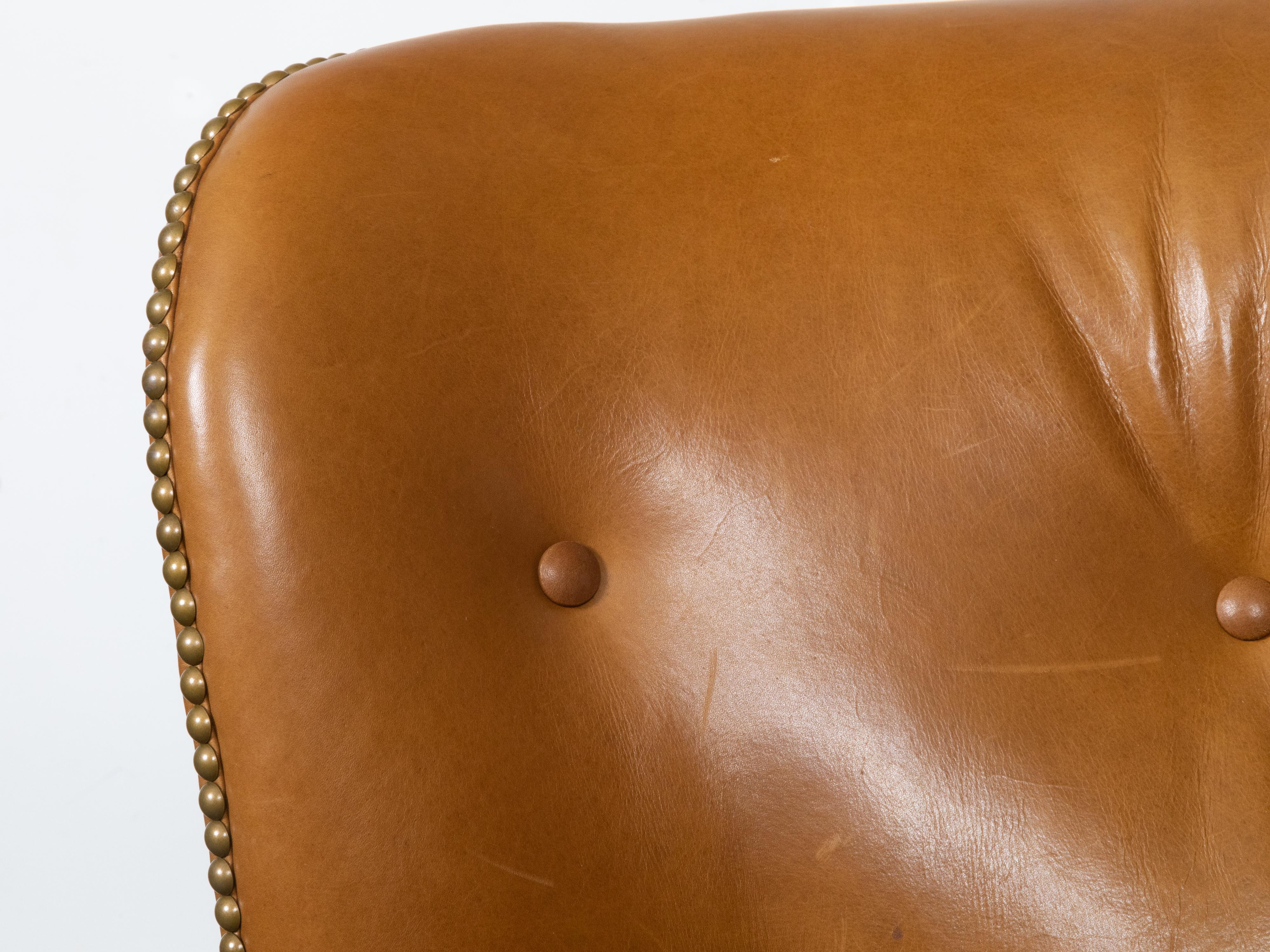 English Brown Leather Wingback Chair with Brass Nailhead Trim, circa 1930-1940 For Sale 8