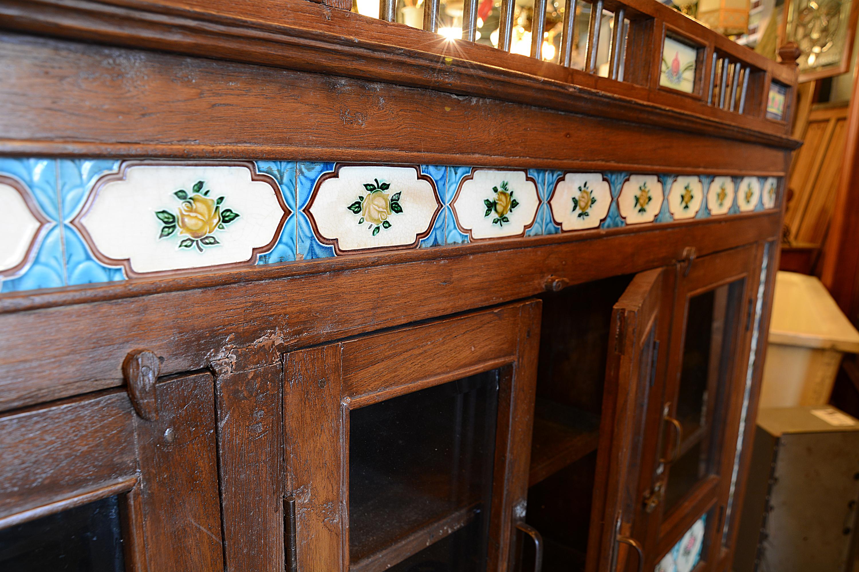 Early 20th Century English Buffet with Tile Detail