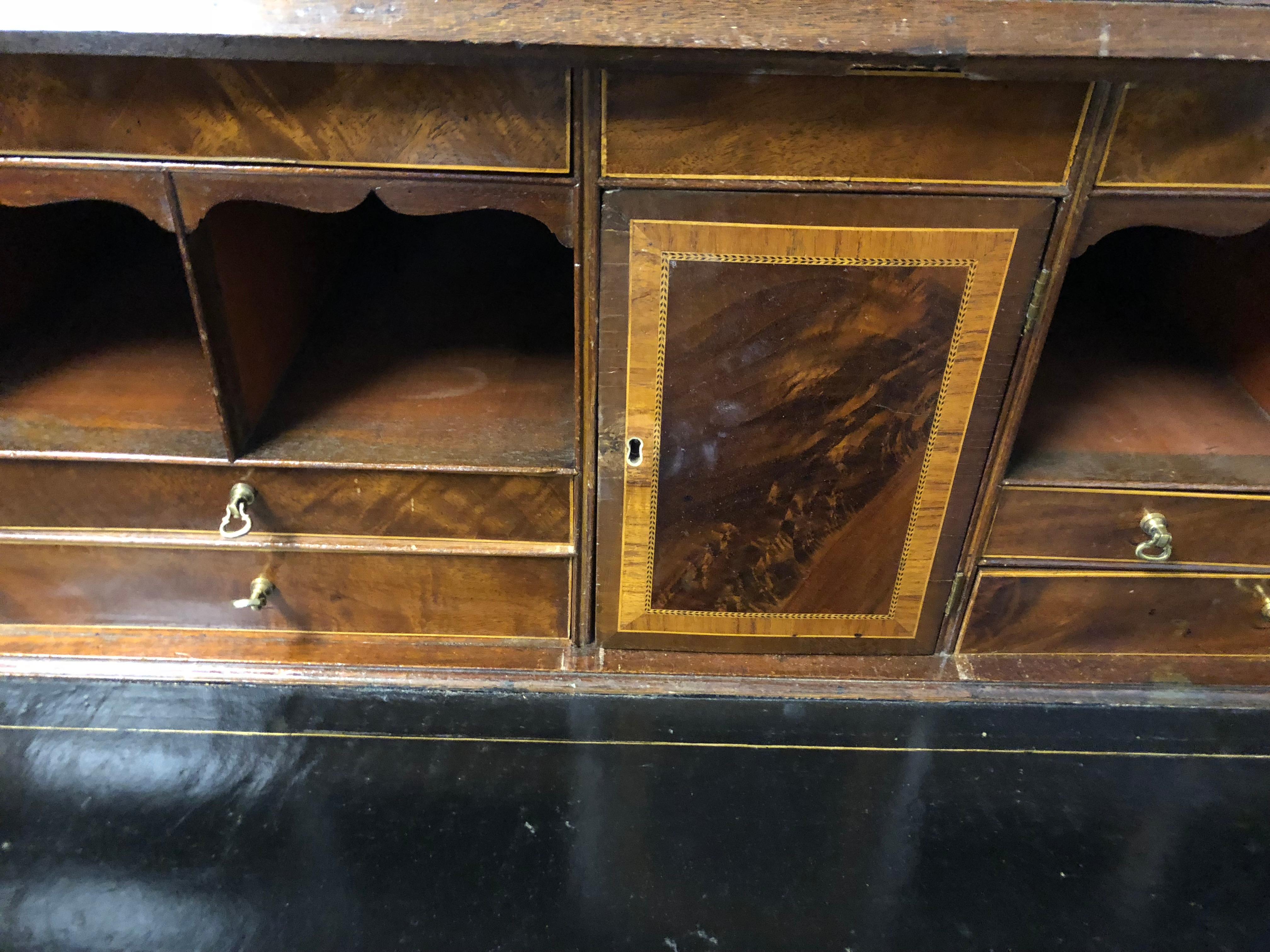 Mahogany English Bureau Bookcase or Secretary, Exceptional Color and Style Inlaid Leather For Sale