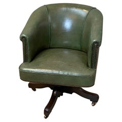 Antique Victorian Chesterfield Office chair in green leather, England, 1860s.