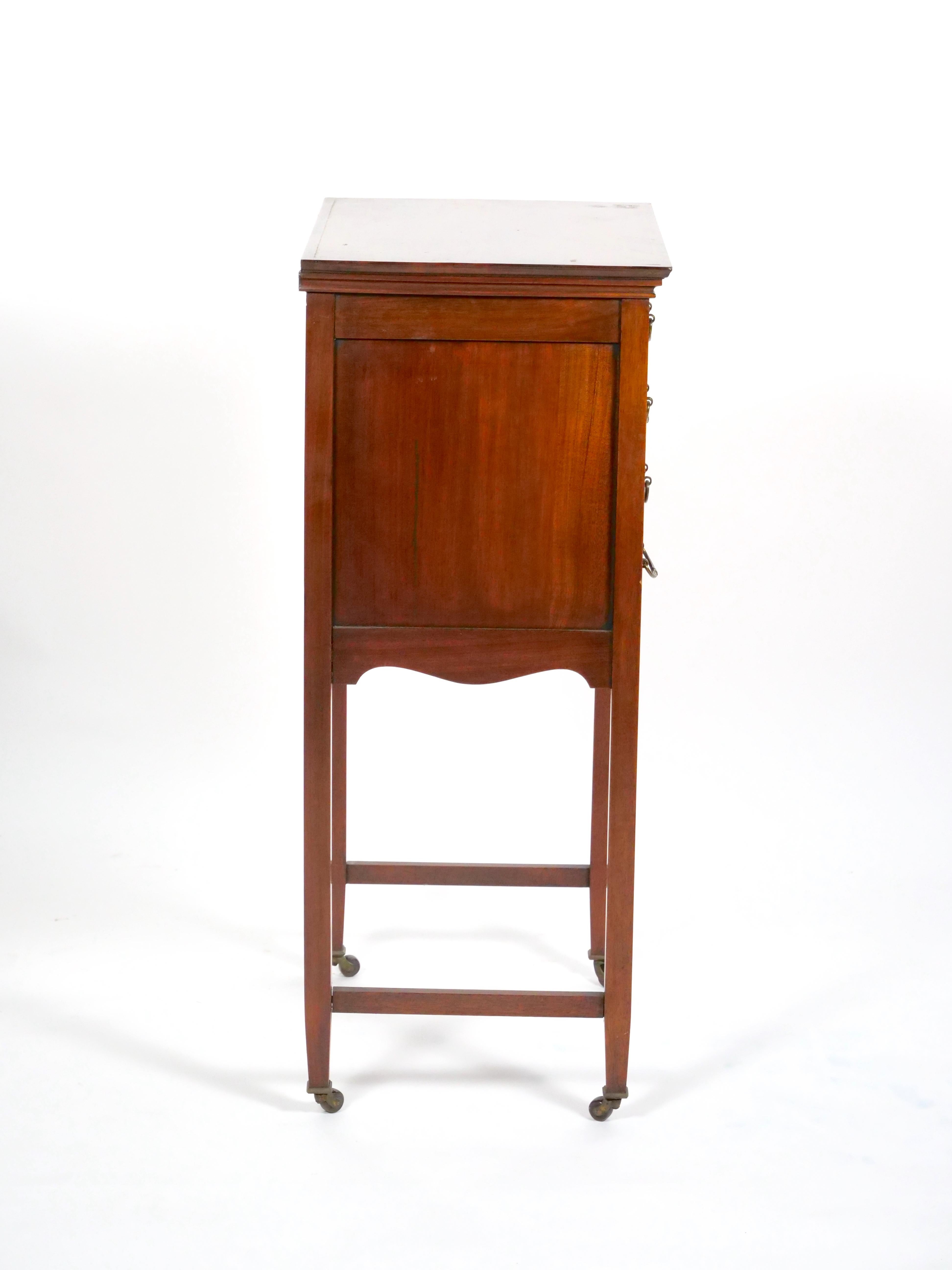 Late 19th Century English Burl Mahogany Inlaid Decorated Four Drawers Chest / Server For Sale