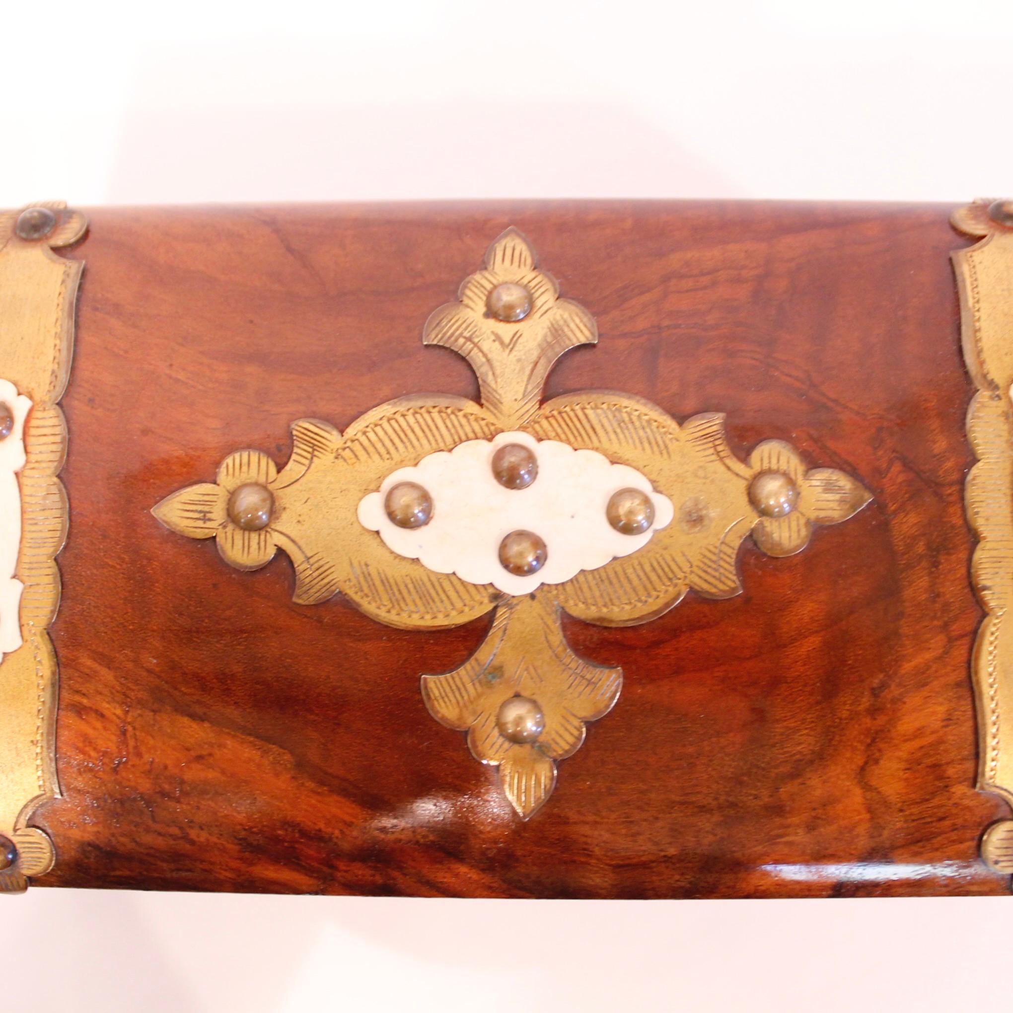 Embossed English Burl Walnut Tea Caddy With Decorative Brass Mounts For Sale