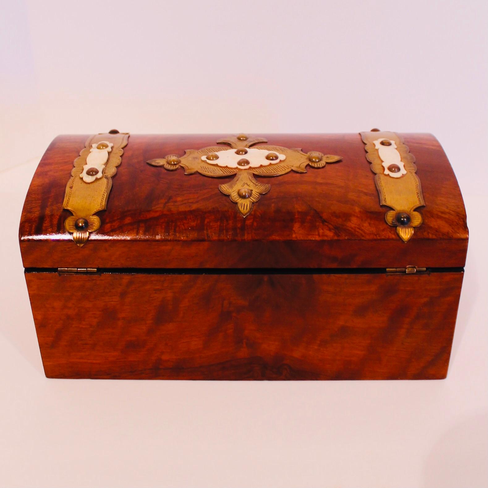 19th Century English Burl Walnut Tea Caddy With Decorative Brass Mounts For Sale
