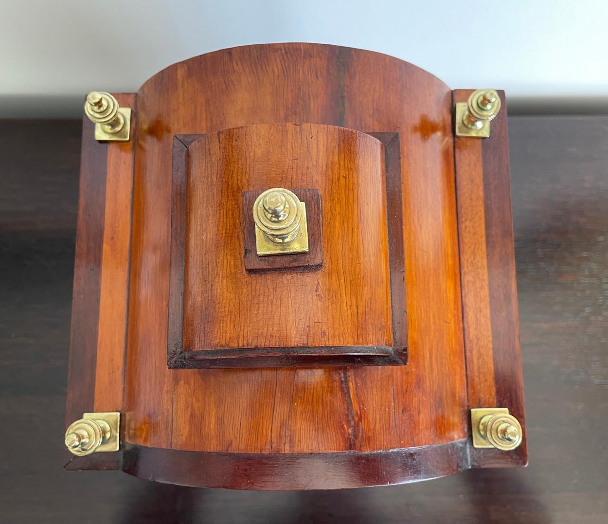 Pendule de cheminée musicale en bois de ronce anglaise, 1880, Westminster & Whitington  Carillons Bon état - En vente à Melbourne, Victoria